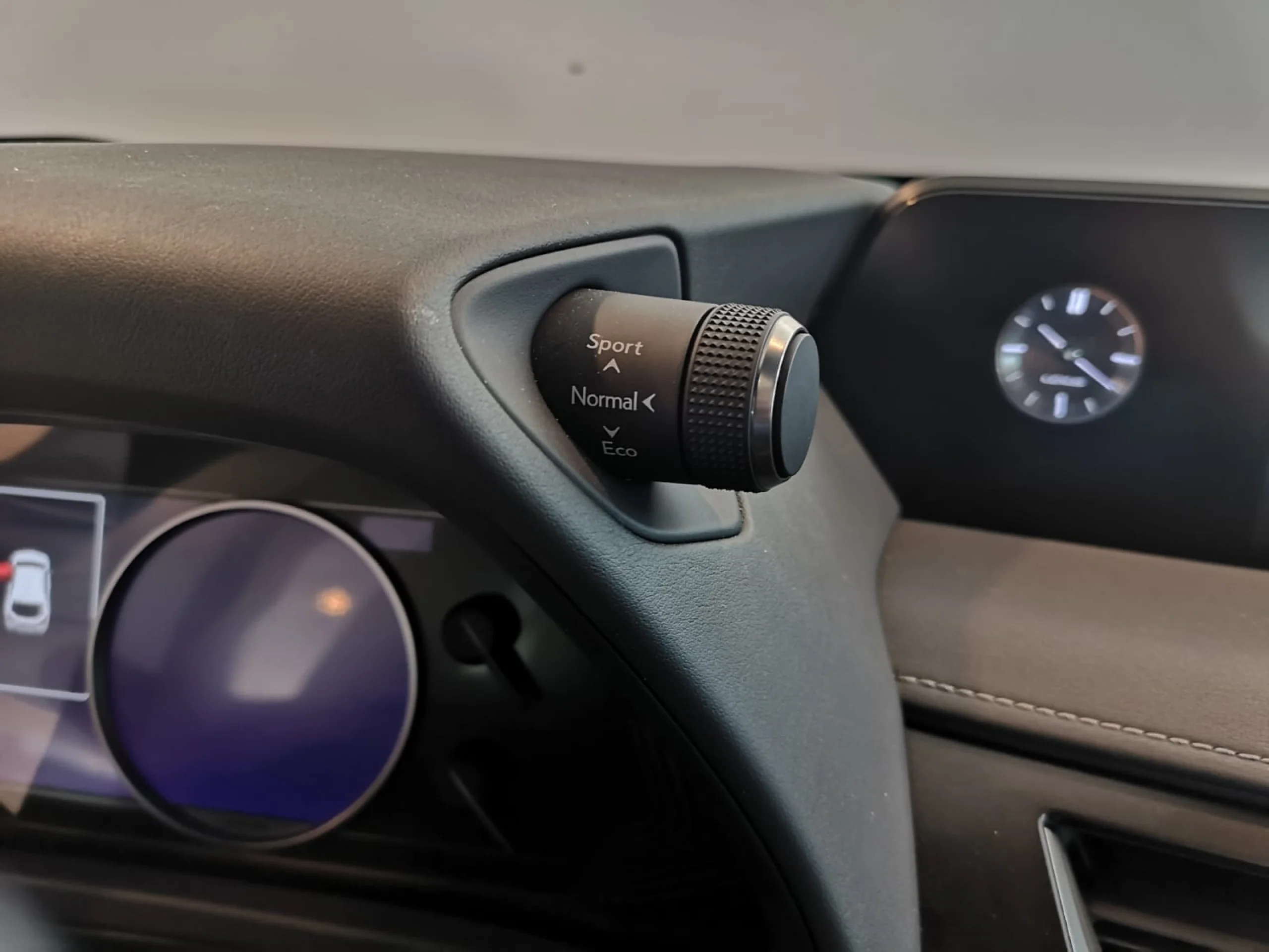 Lexus UX 250h UX250H BUSSINES 2WD + SENSORES - Foto 14