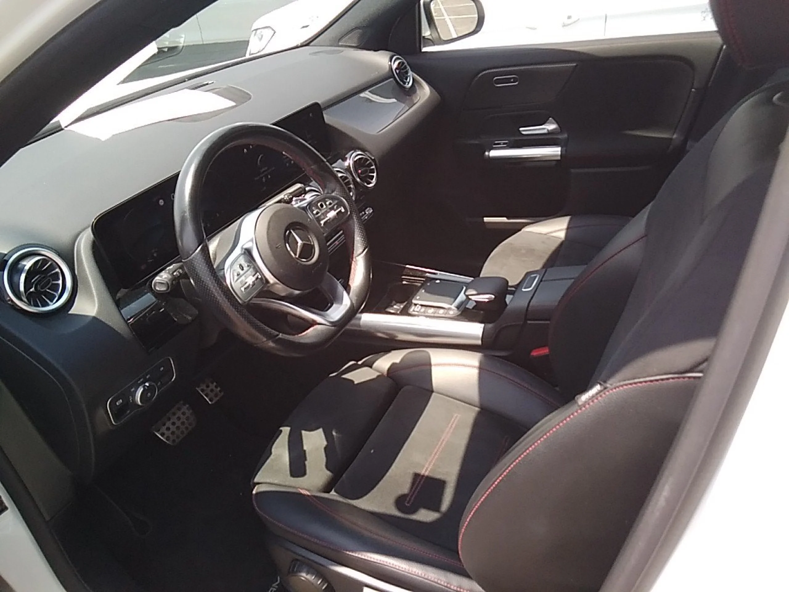 Mercedes-Benz GLA 200 MERCEDES GLA  200 D - Foto 7