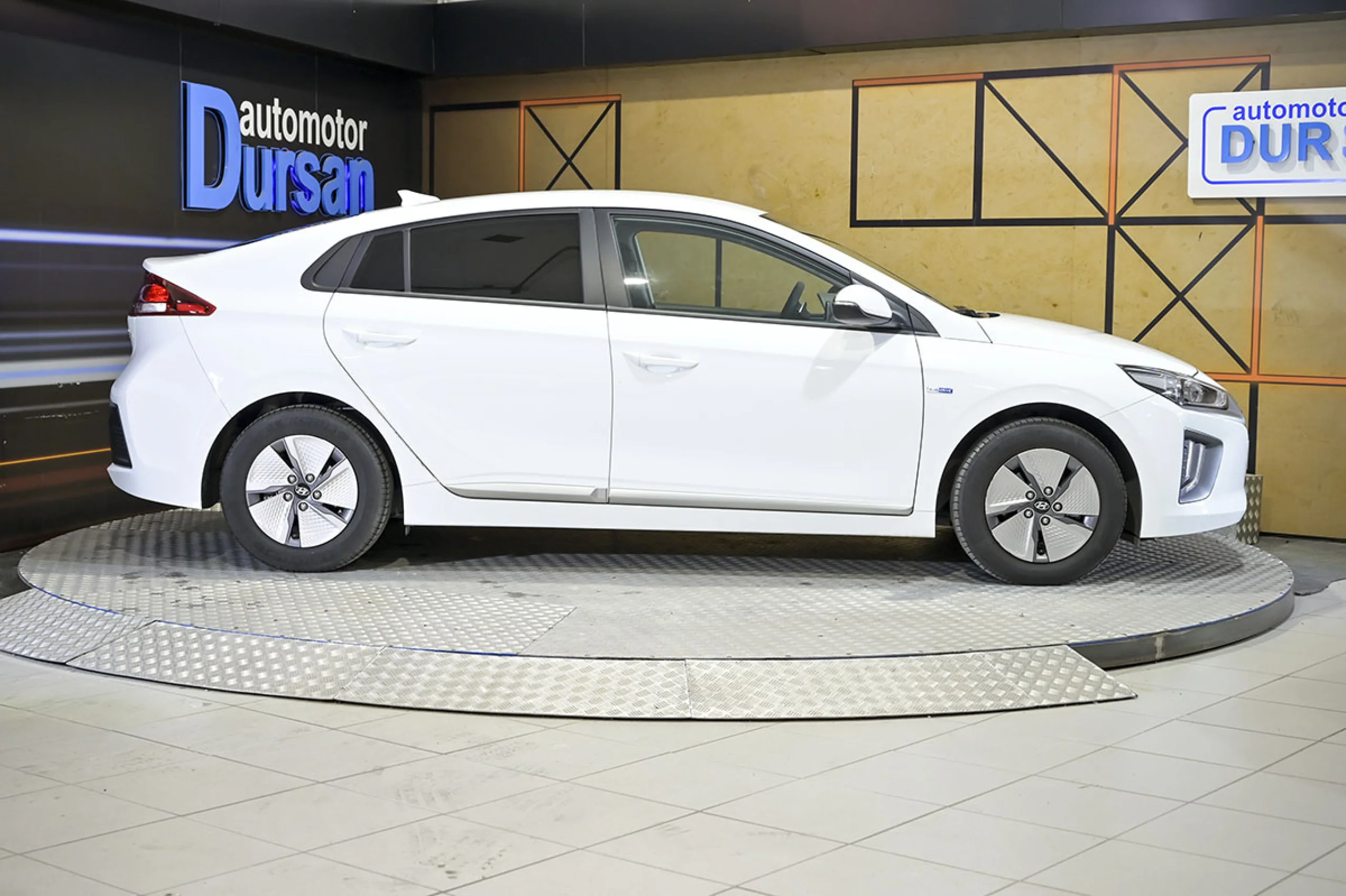 Hyundai Ioniq 1.6 GDI HEV Klass DCT - Foto 19