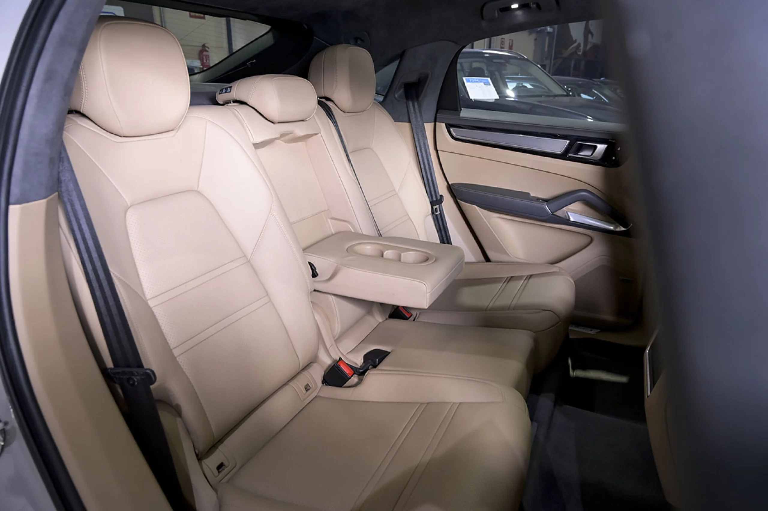 Porsche Cayenne Coupé Turbo S EHybrid - Foto 30