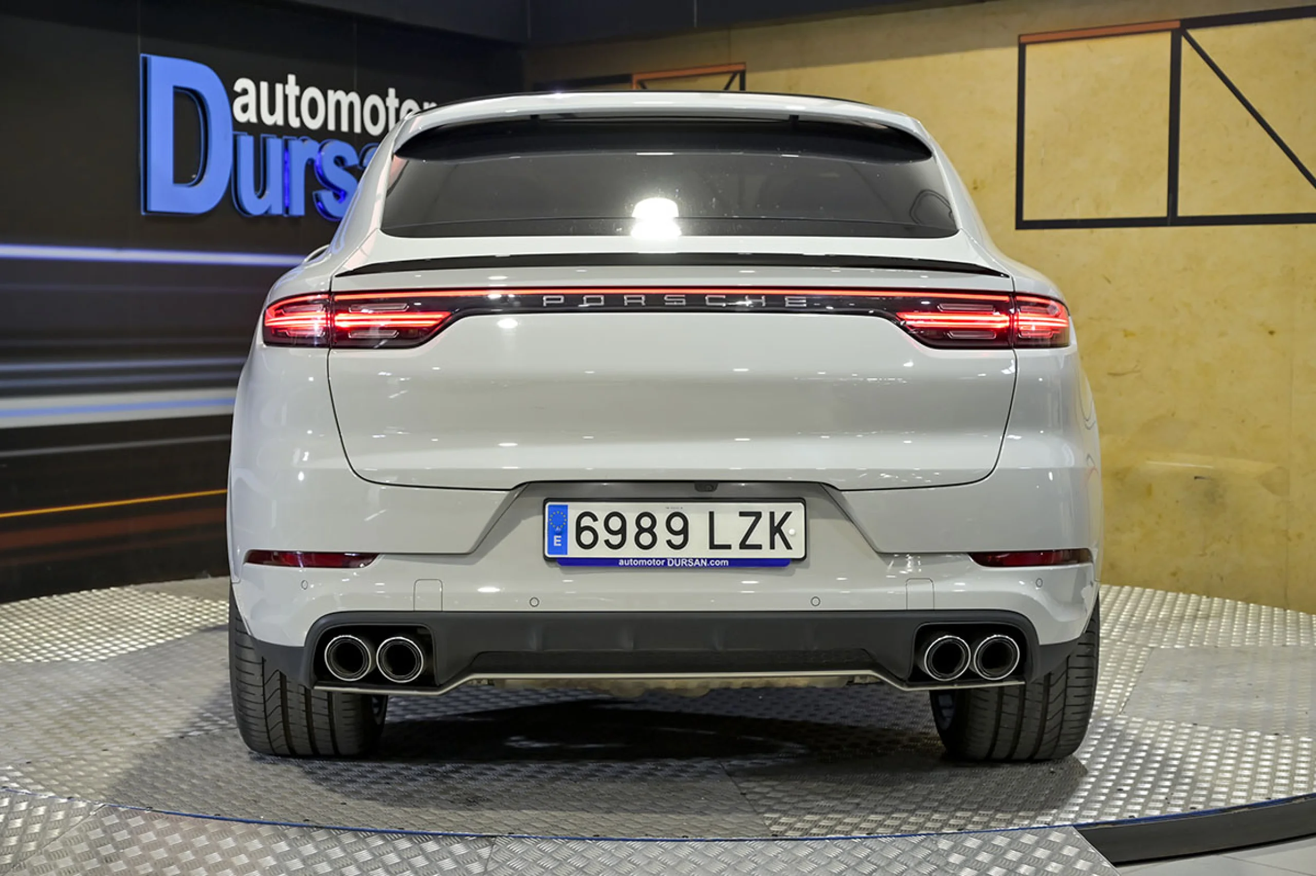 Porsche Cayenne Coupé Turbo S EHybrid - Foto 17