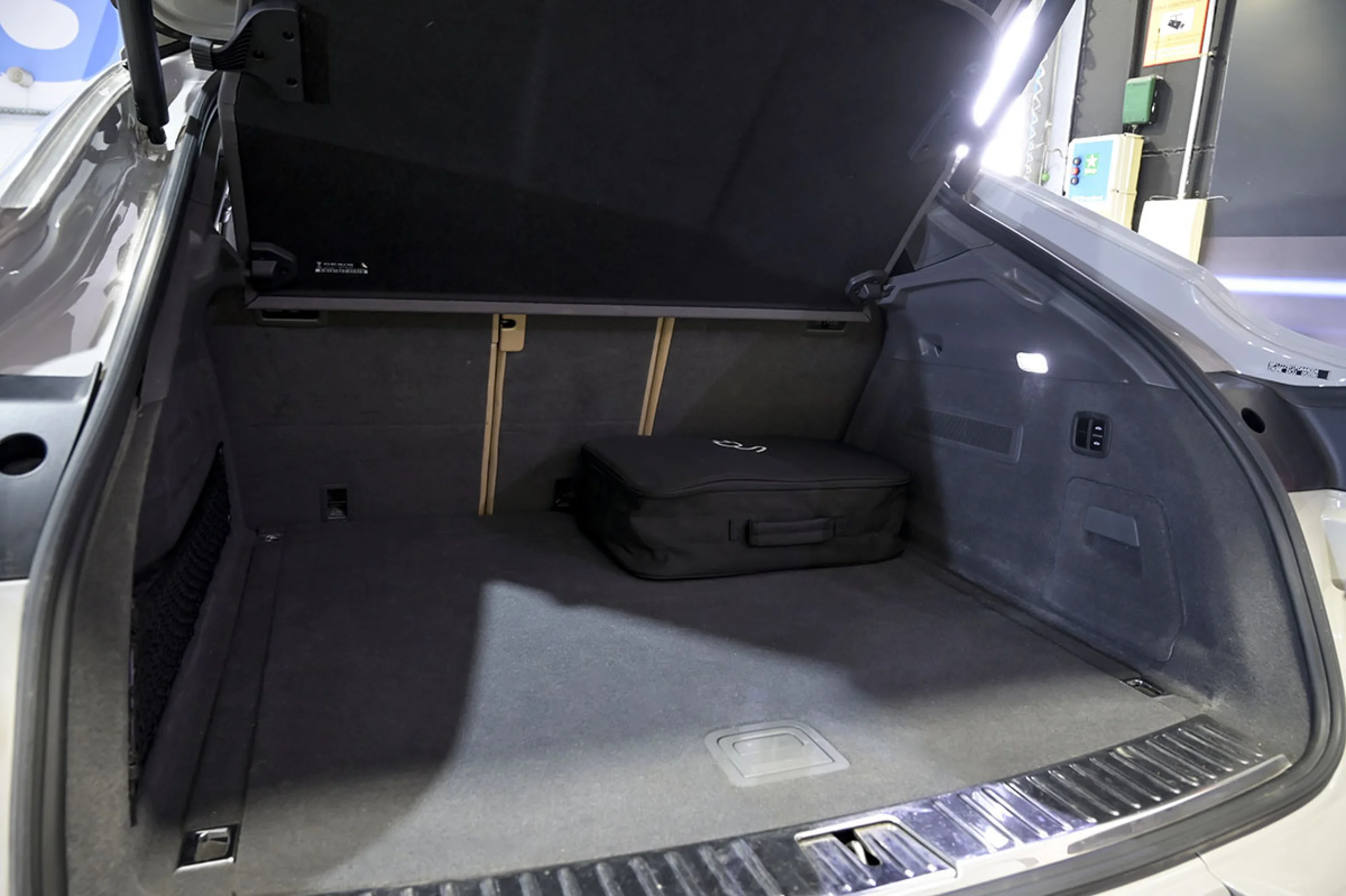 Porsche Cayenne Coupé Turbo S EHybrid - Foto 18