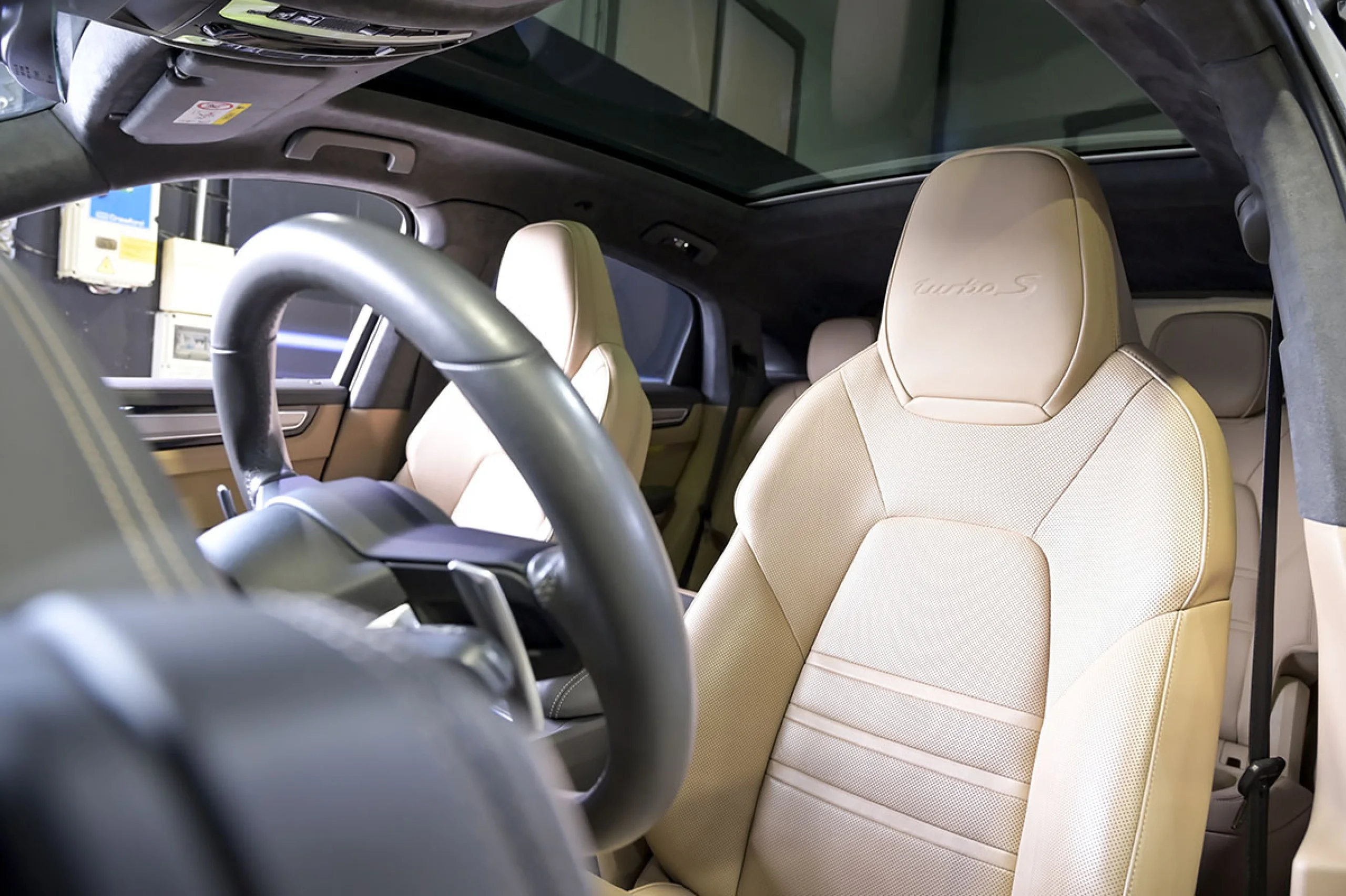 Porsche Cayenne Coupé Turbo S EHybrid - Foto 51