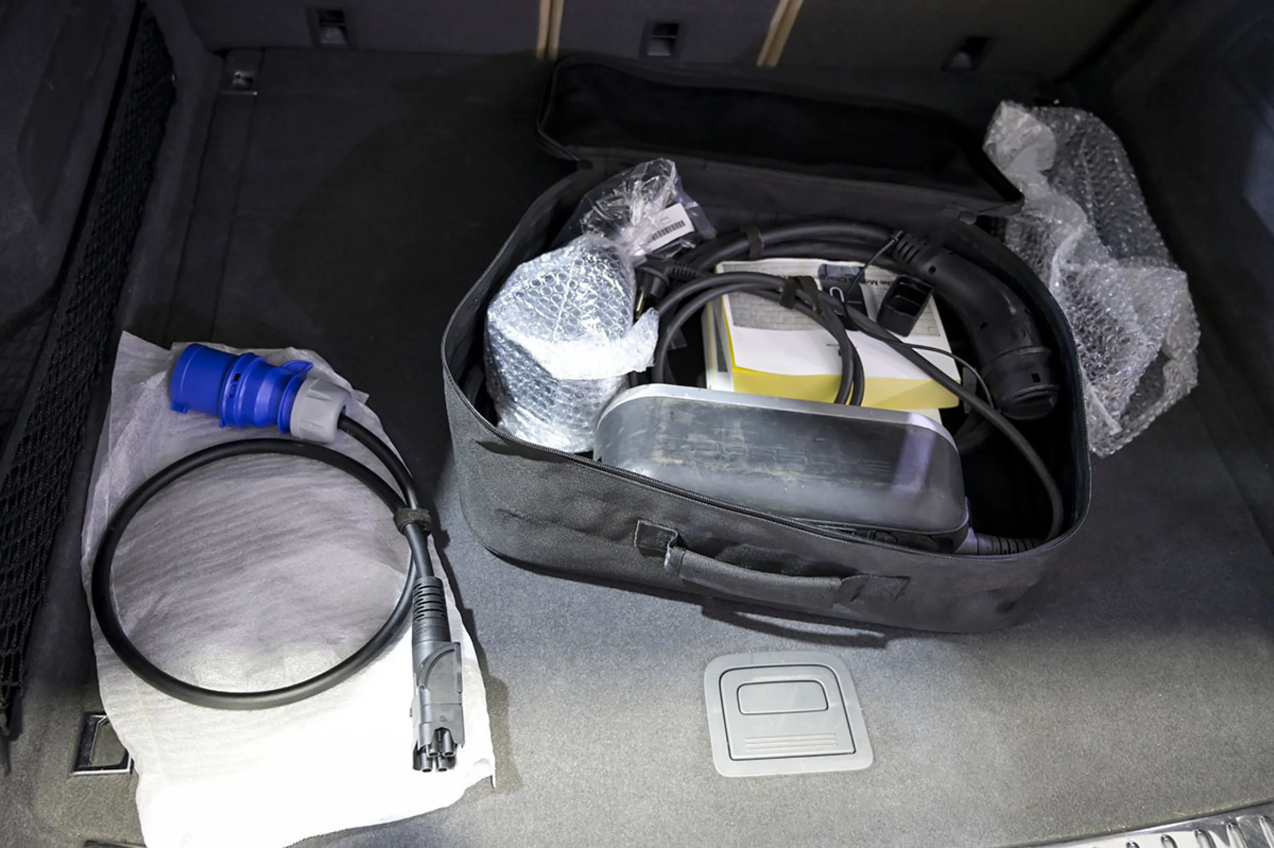 Porsche Cayenne Coupé Turbo S EHybrid - Foto 19