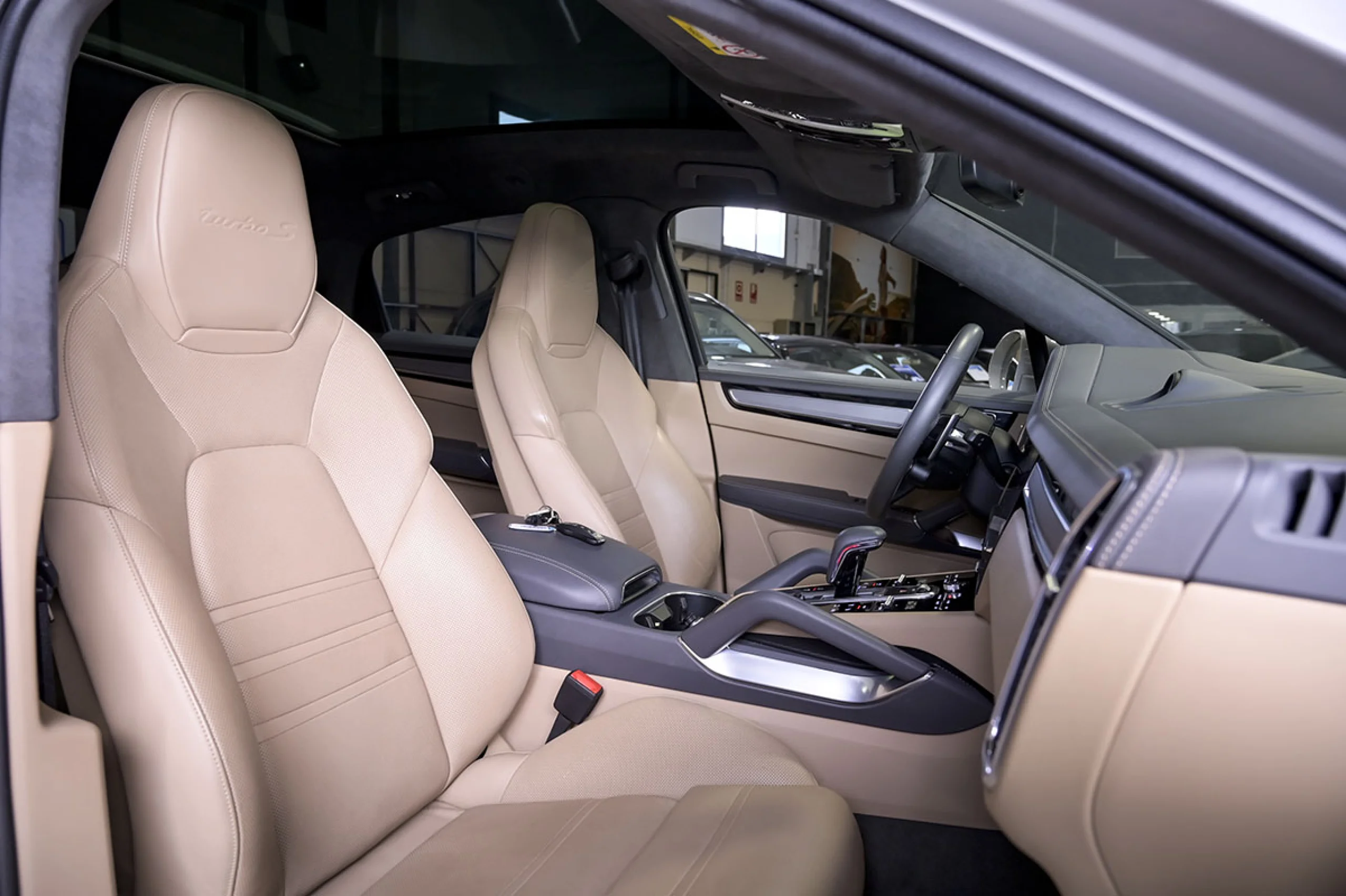 Porsche Cayenne Coupé Turbo S EHybrid - Foto 52