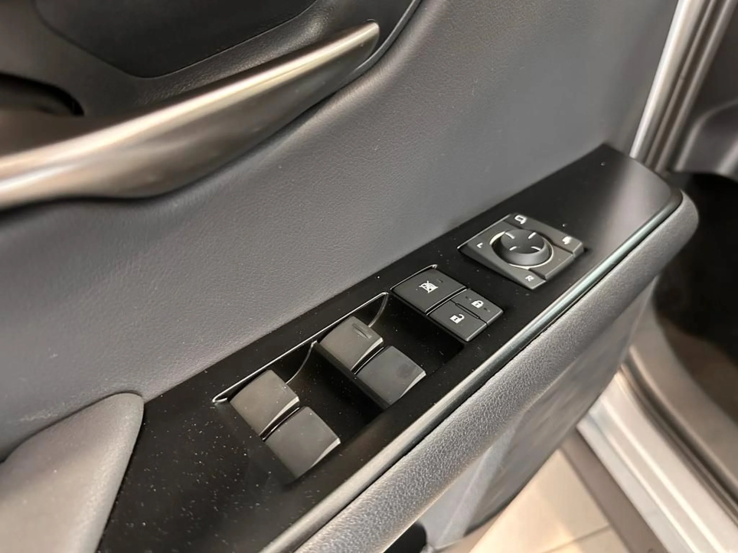 Lexus UX 250h 2WD PREMIUM - Foto 6