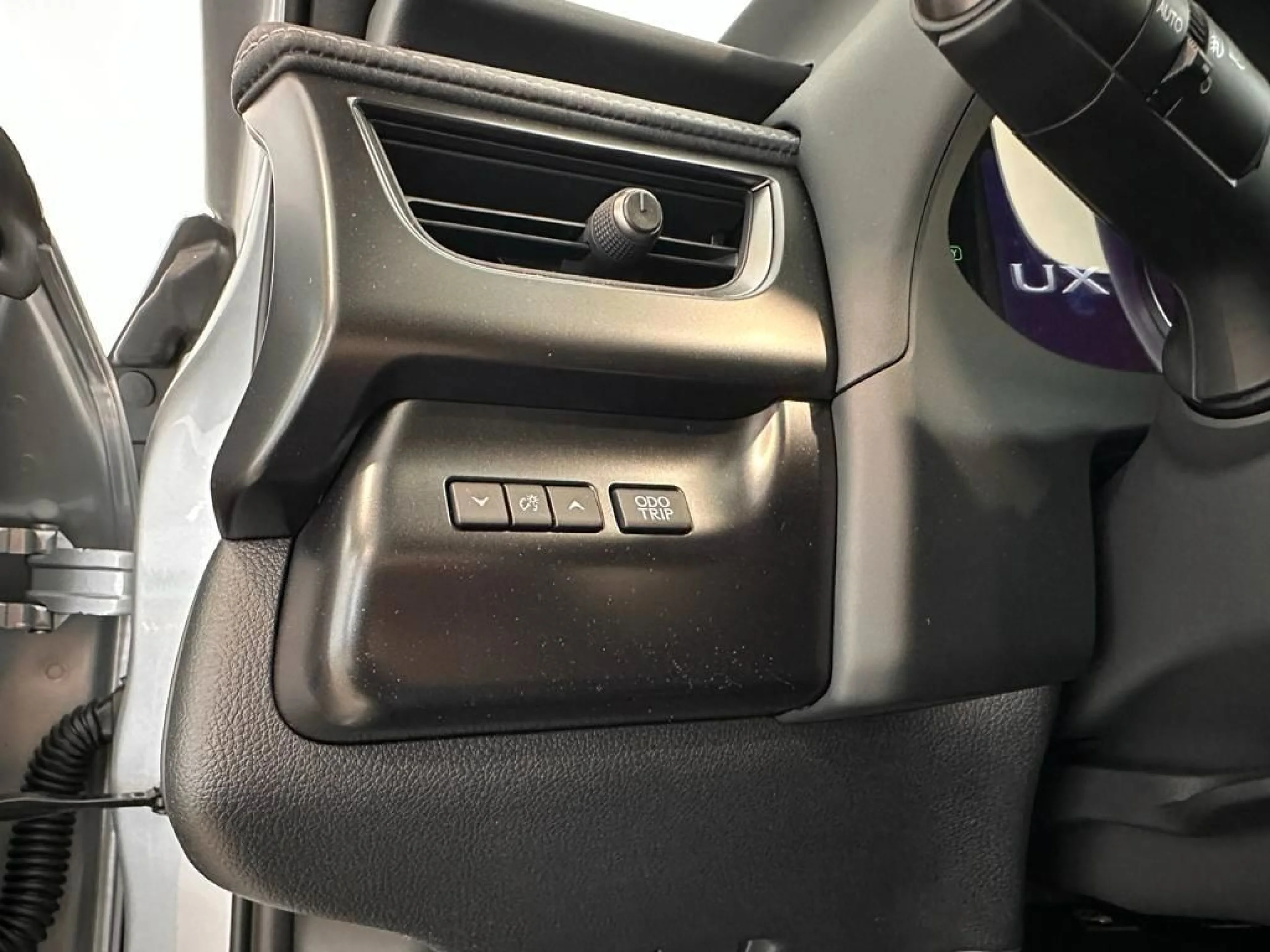 Lexus UX 250h 2WD PREMIUM - Foto 7