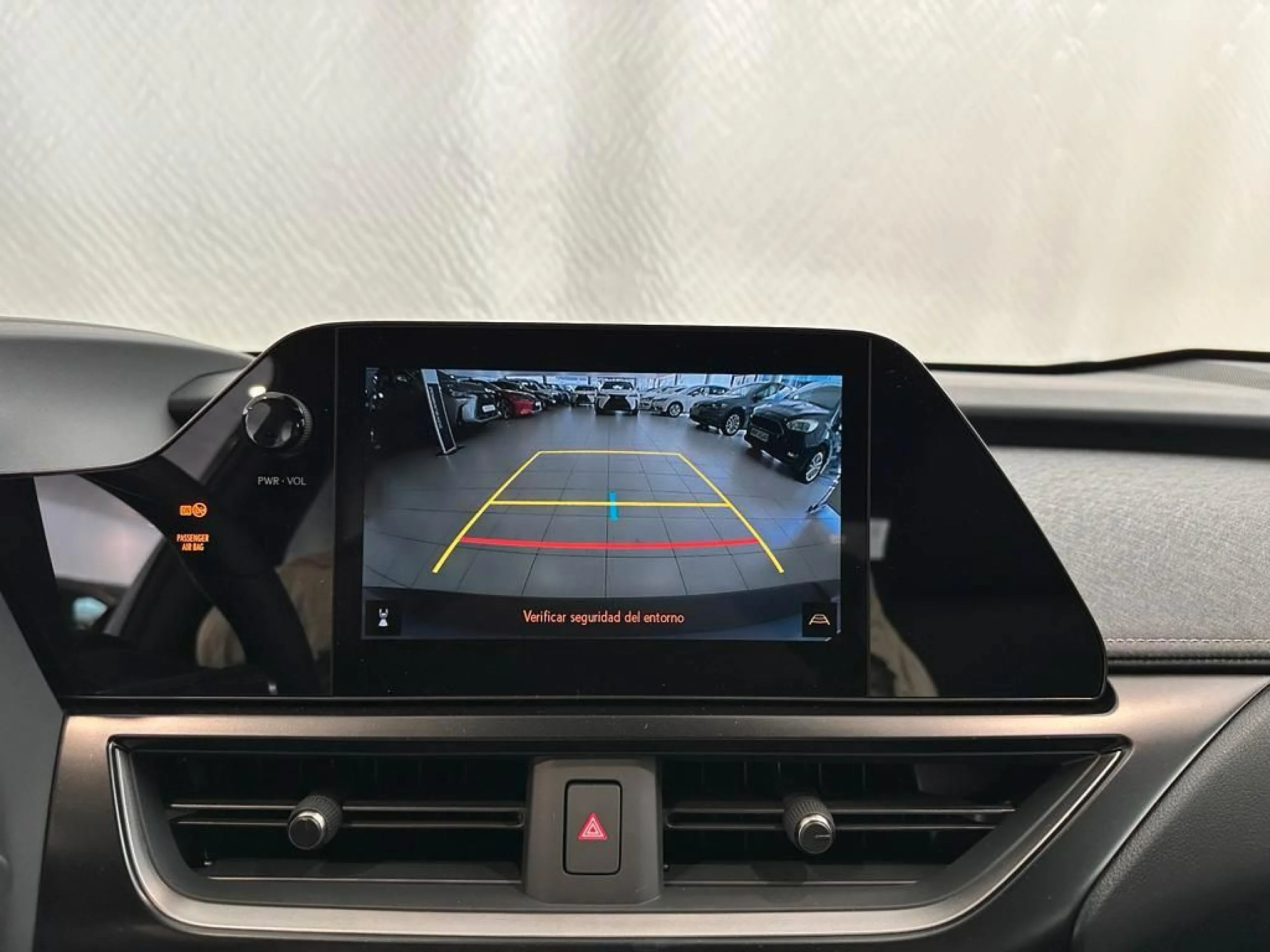 Lexus UX 250h 2WD PREMIUM - Foto 10