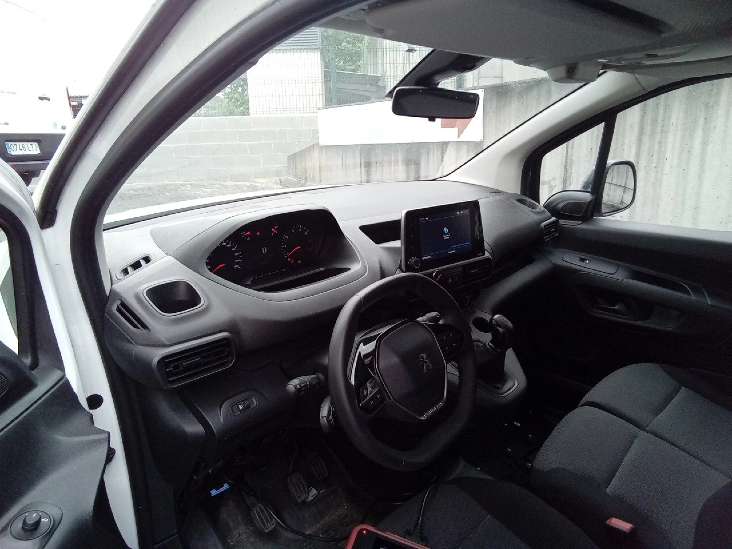 Peugeot Partner Premium Standard 600kg BlueHDi 73kW - Foto 7
