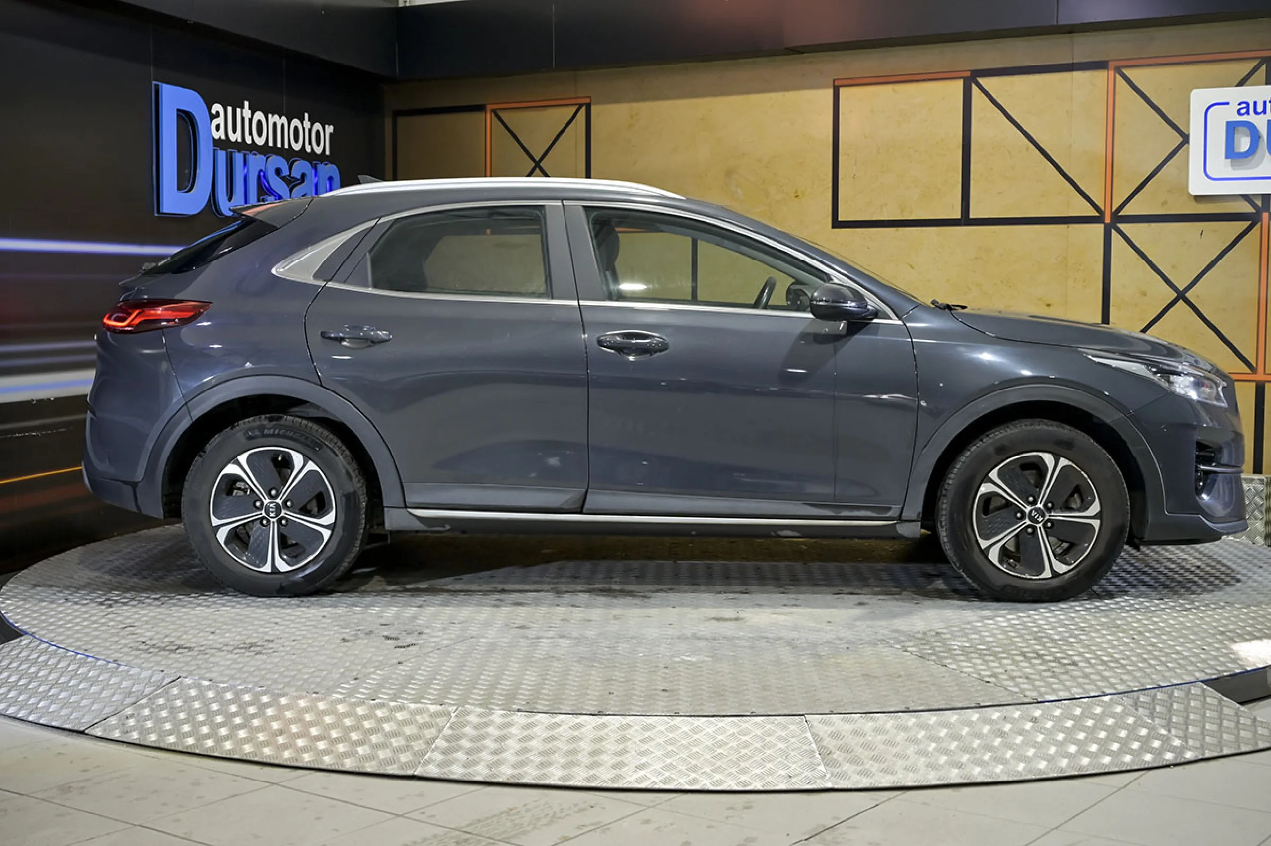 Kia XCeed 1.6 GDi PHEV 104kW 141CV eTech - Foto 21