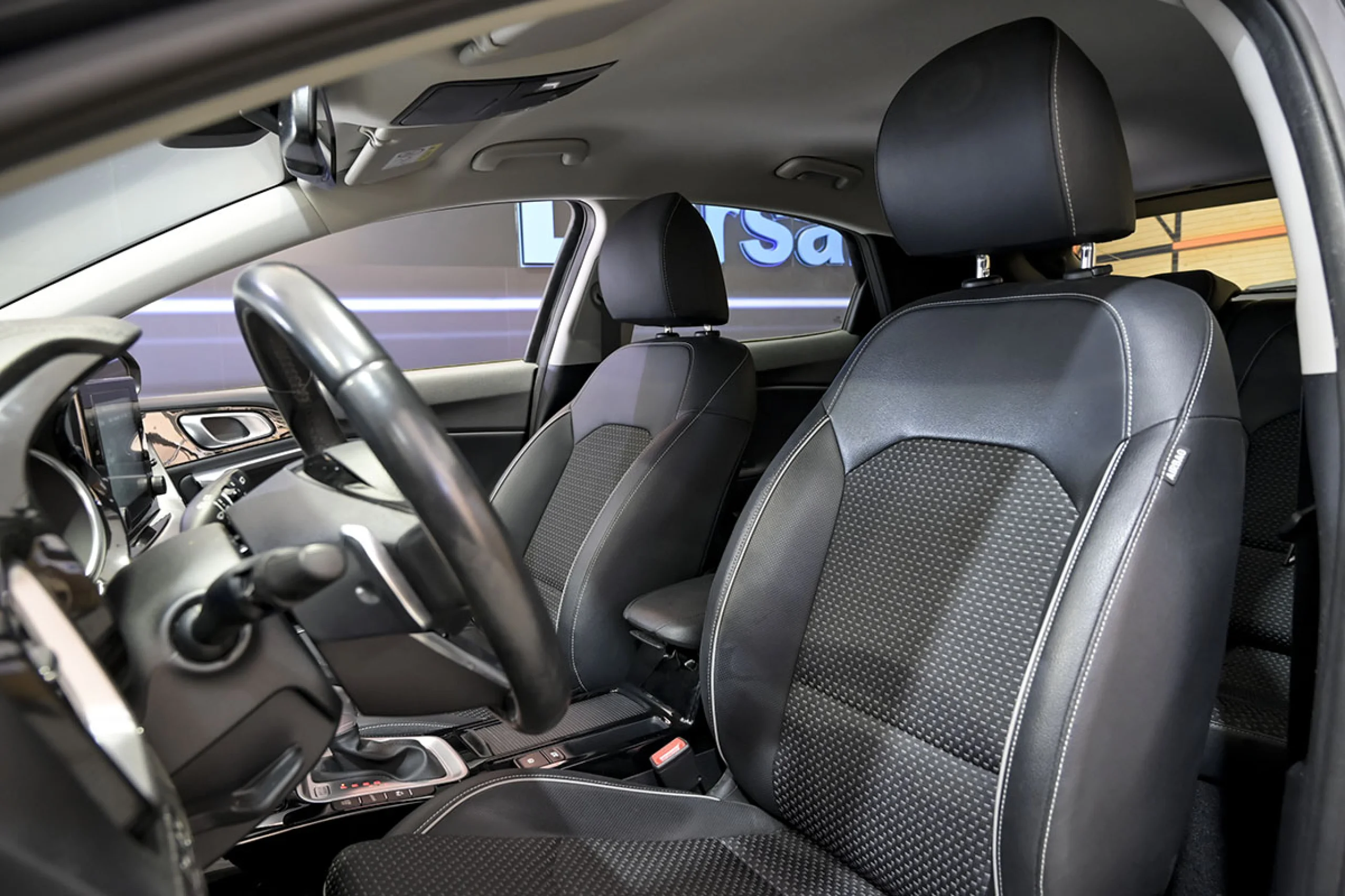 Kia XCeed 1.6 GDi PHEV 104kW 141CV eTech - Foto 25