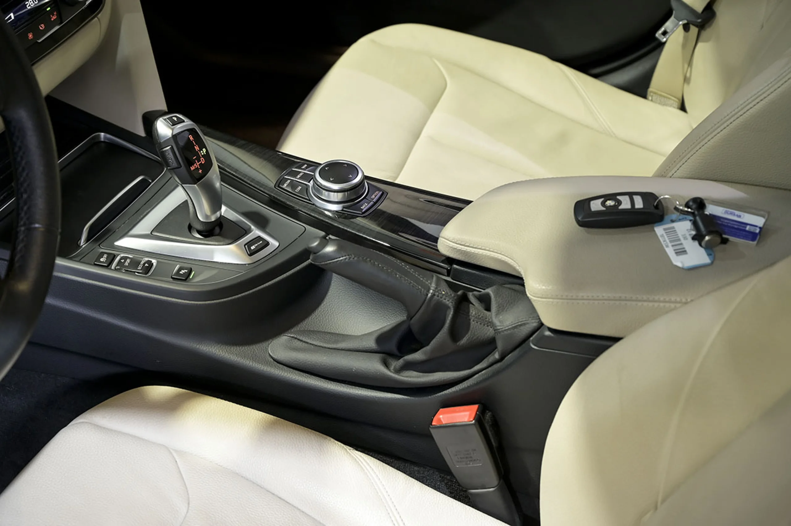 BMW 330 Serie 3 330e - Foto 29