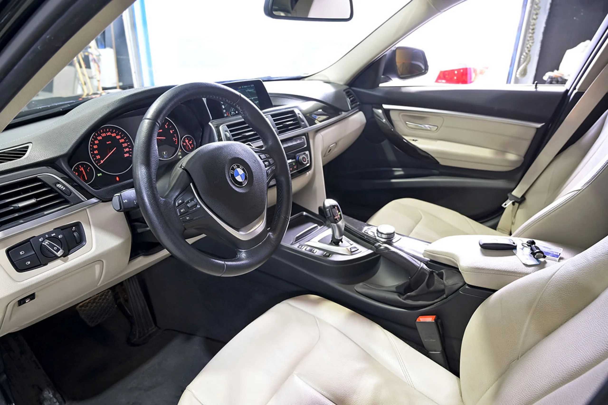 BMW 330 Serie 3 330e - Foto 6