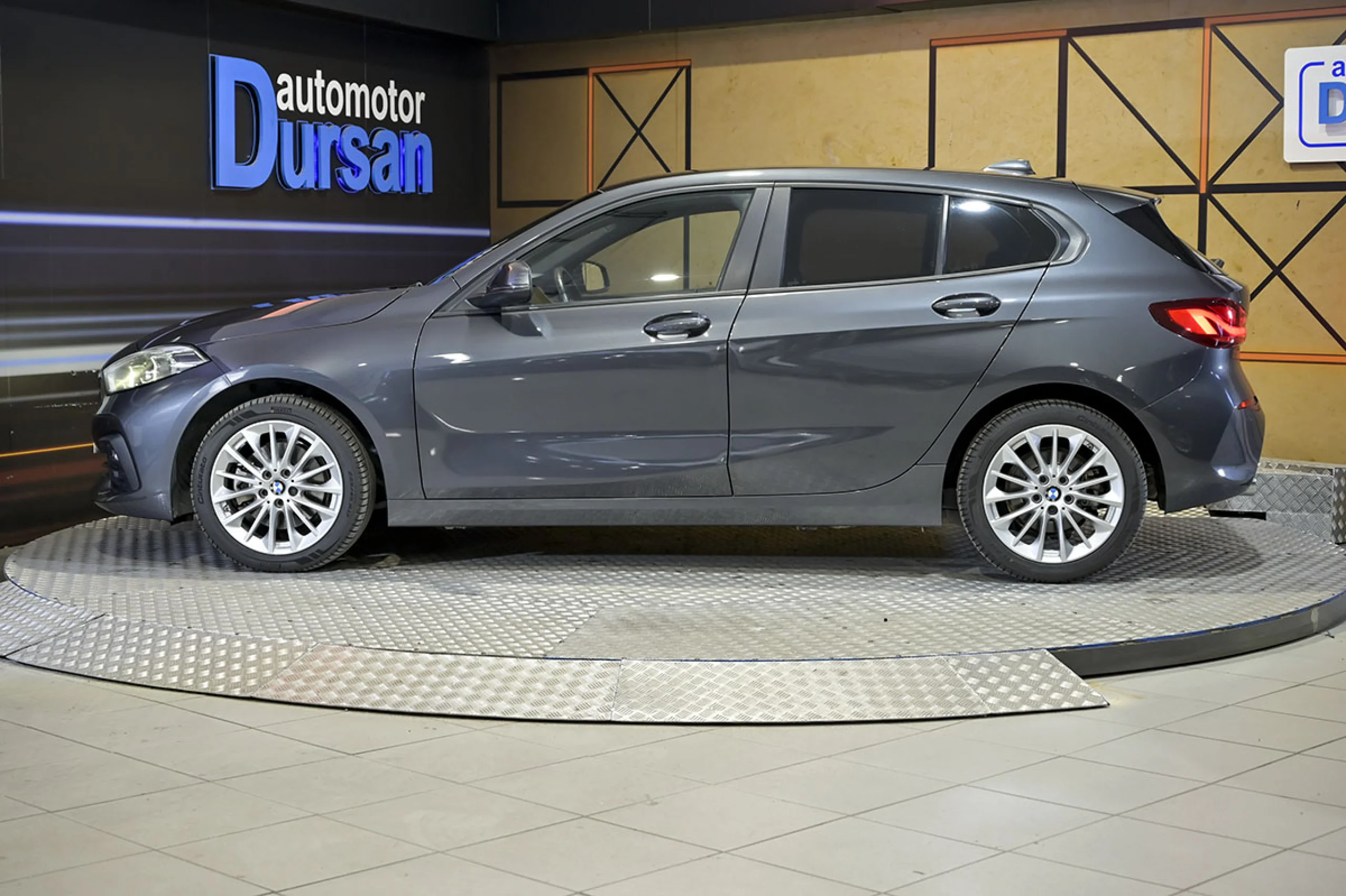 BMW 118 Serie 1 118d - Foto 18