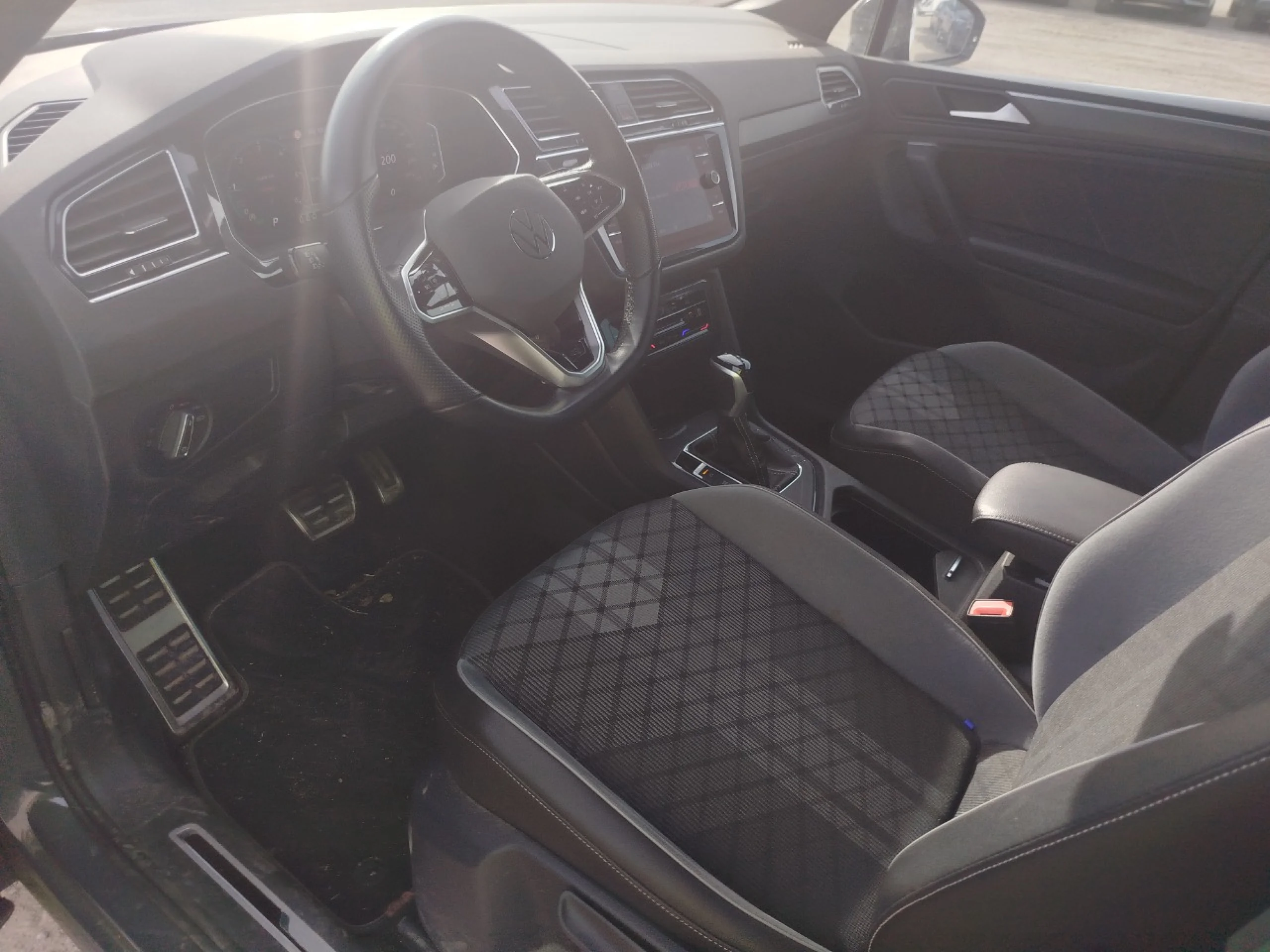 Volkswagen Tiguan R-Line 2.0 TDI 110kW (150CV) DSG - Foto 7