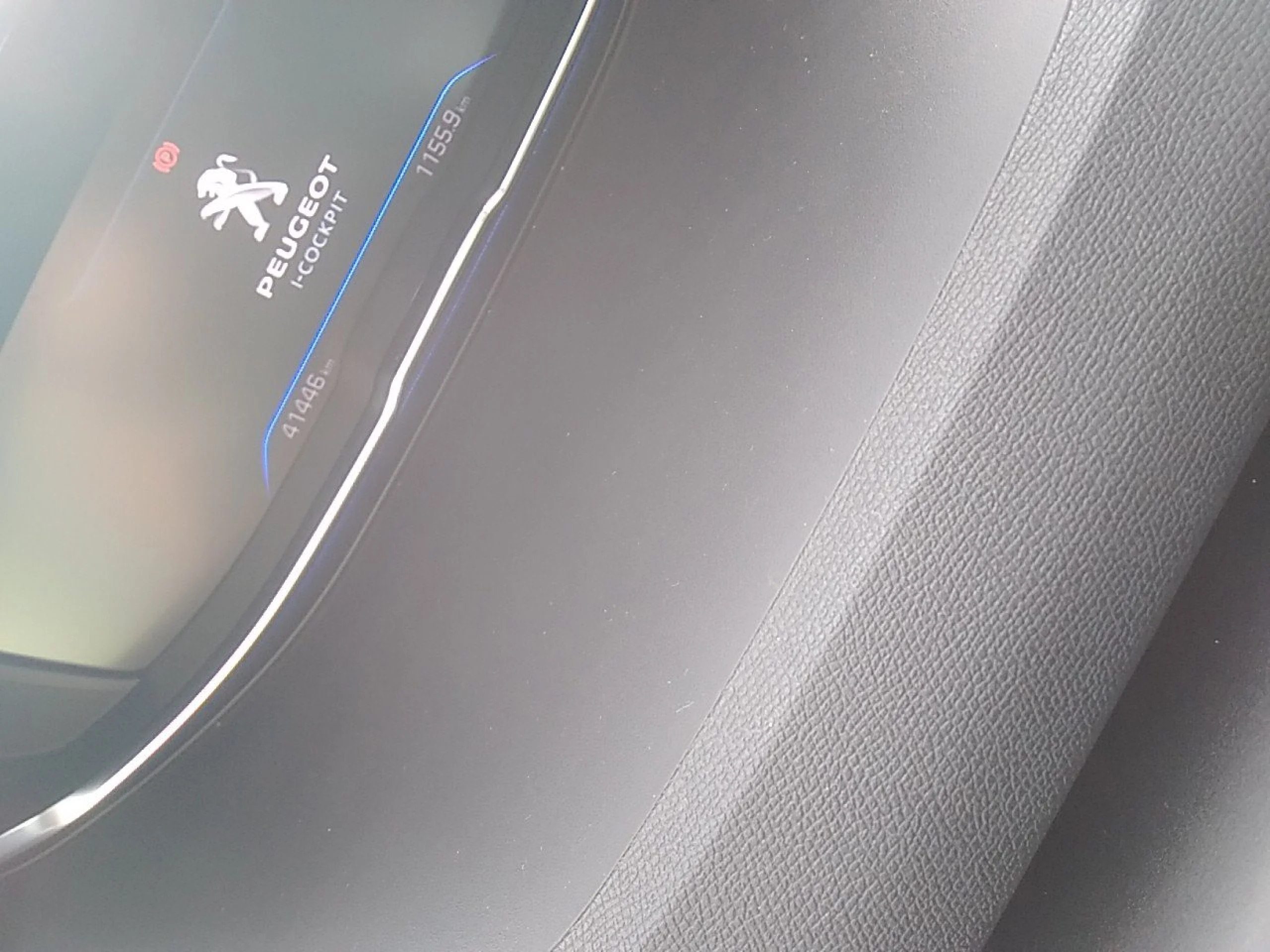 Peugeot 3008 1.5 BlueHDi 96kW (130CV) S&amp;S Active Pack - Foto 8