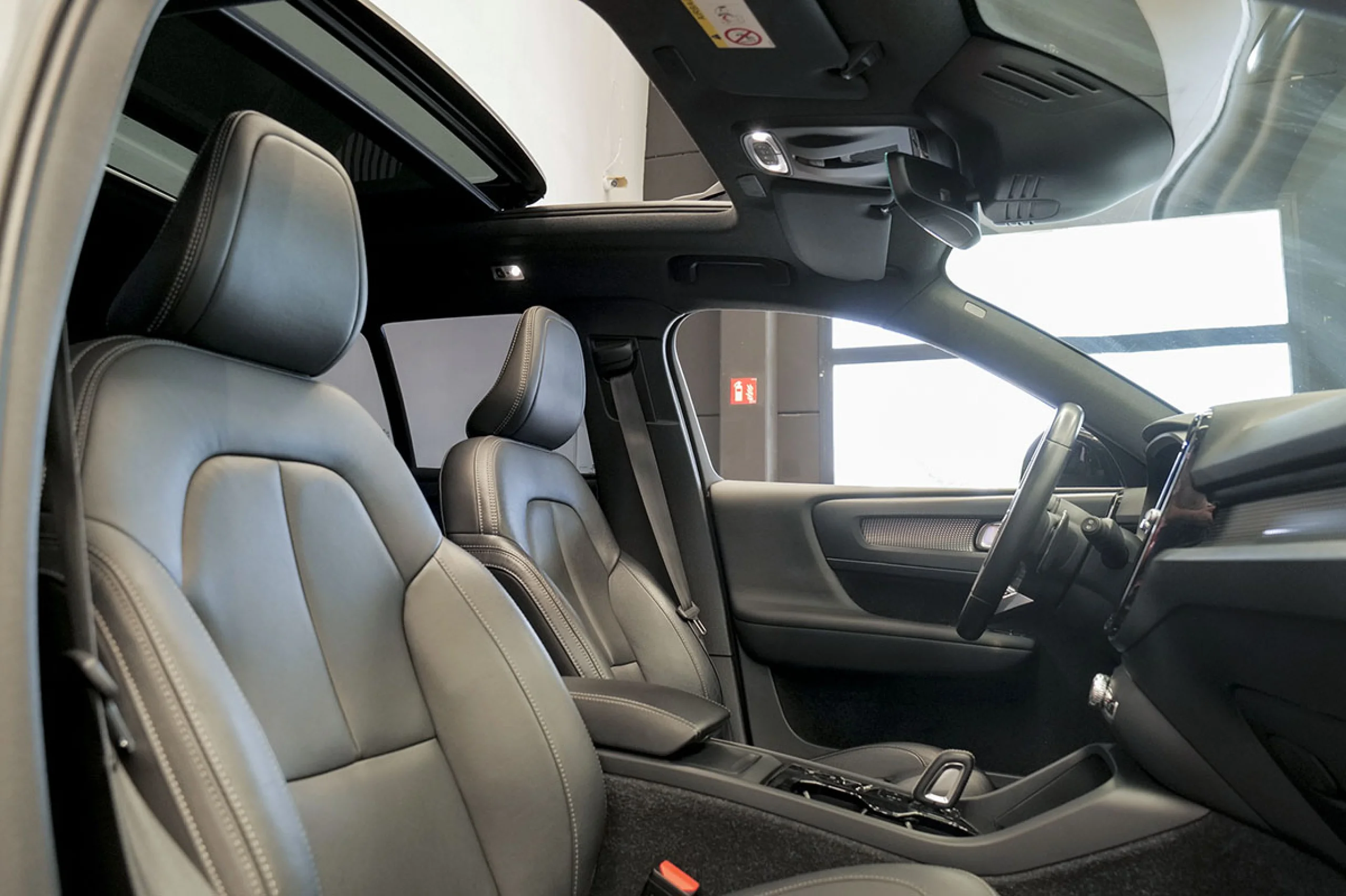 Volvo XC 40 XC40 2.0 T5 AWD RDesign Auto - Foto 29