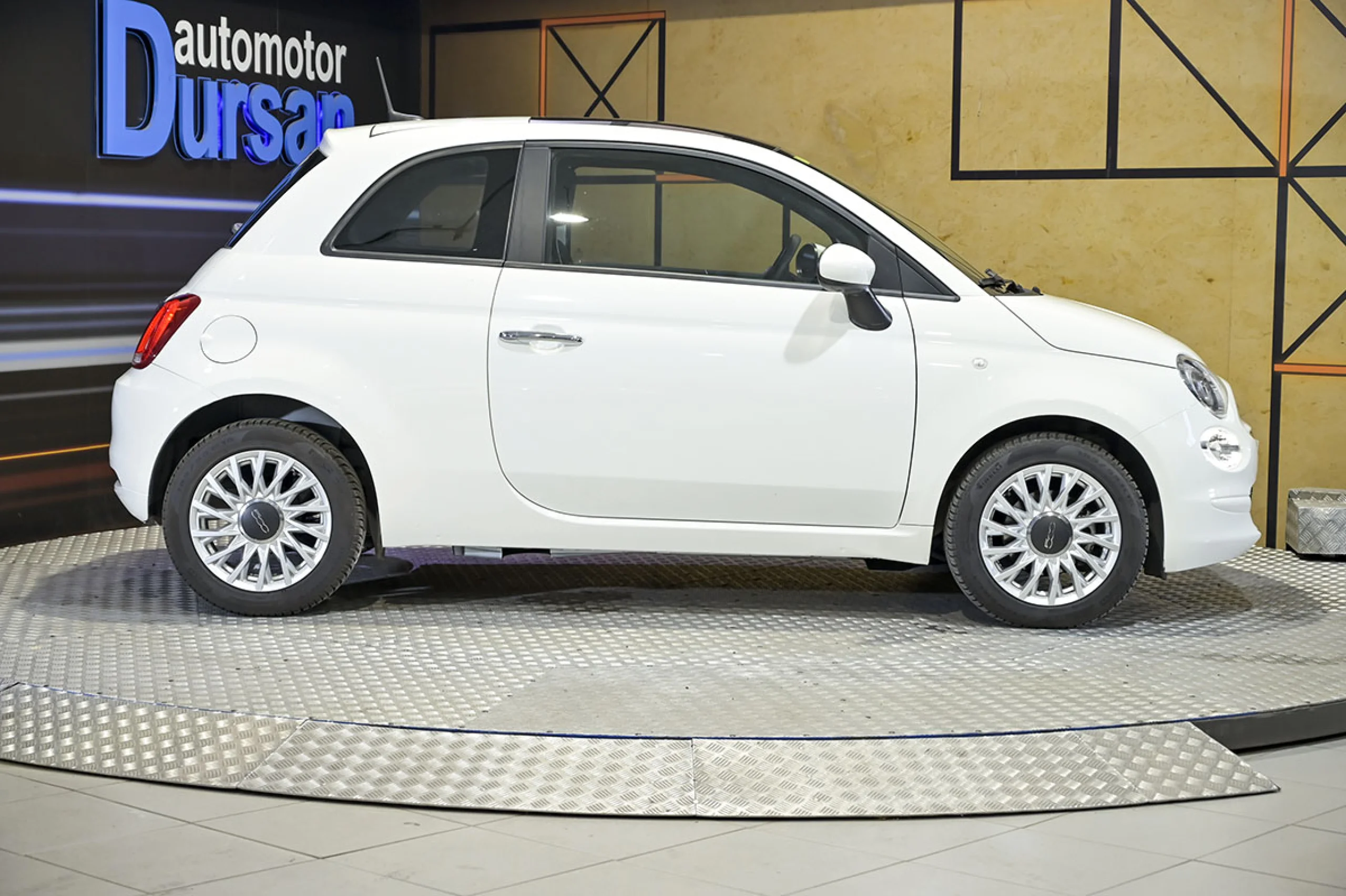 Fiat 500 Lounge 1.0 6v GSE 52KW 70 CV - Foto 17