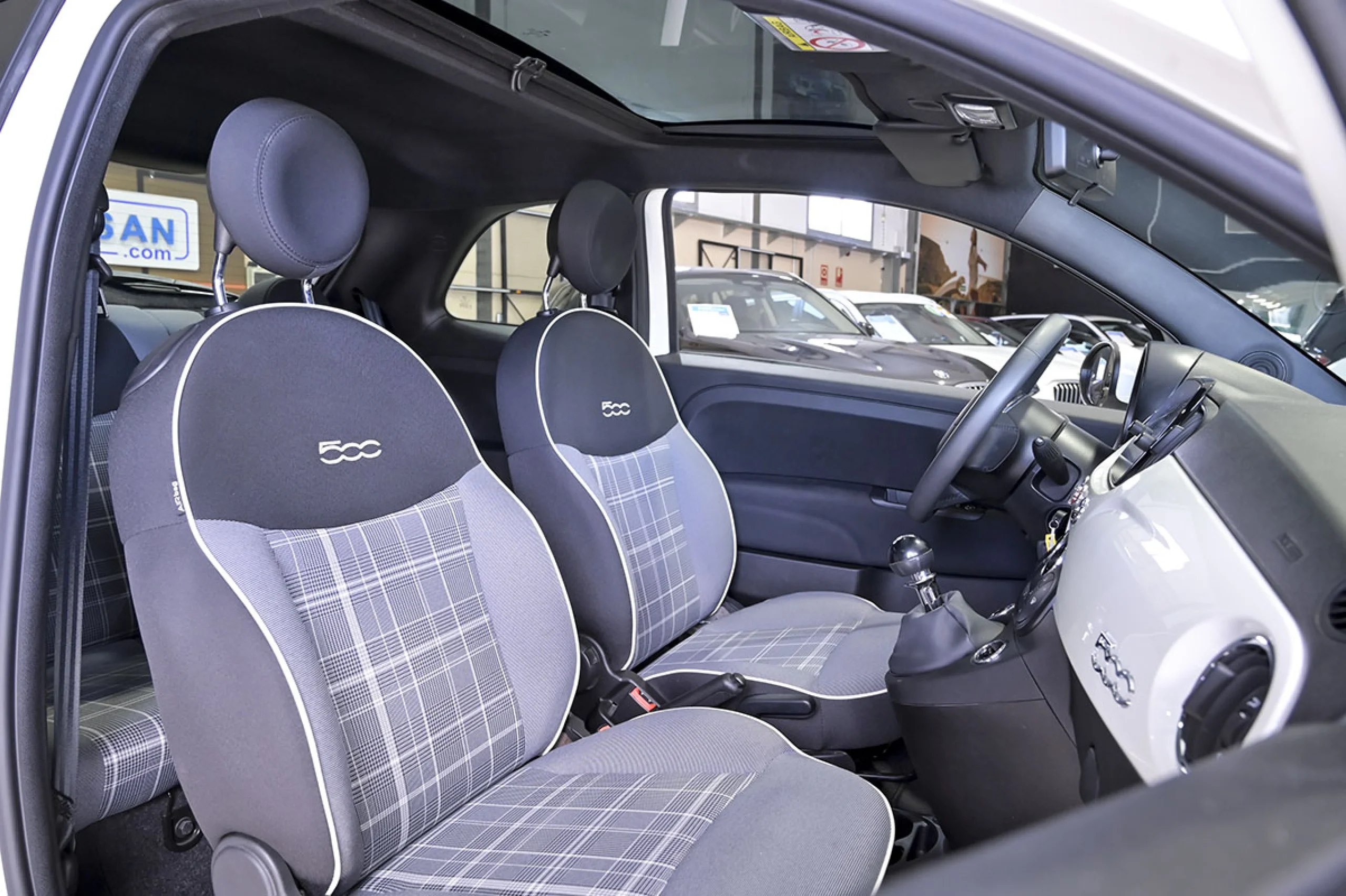 Fiat 500 Lounge 1.0 6v GSE 52KW 70 CV - Foto 32