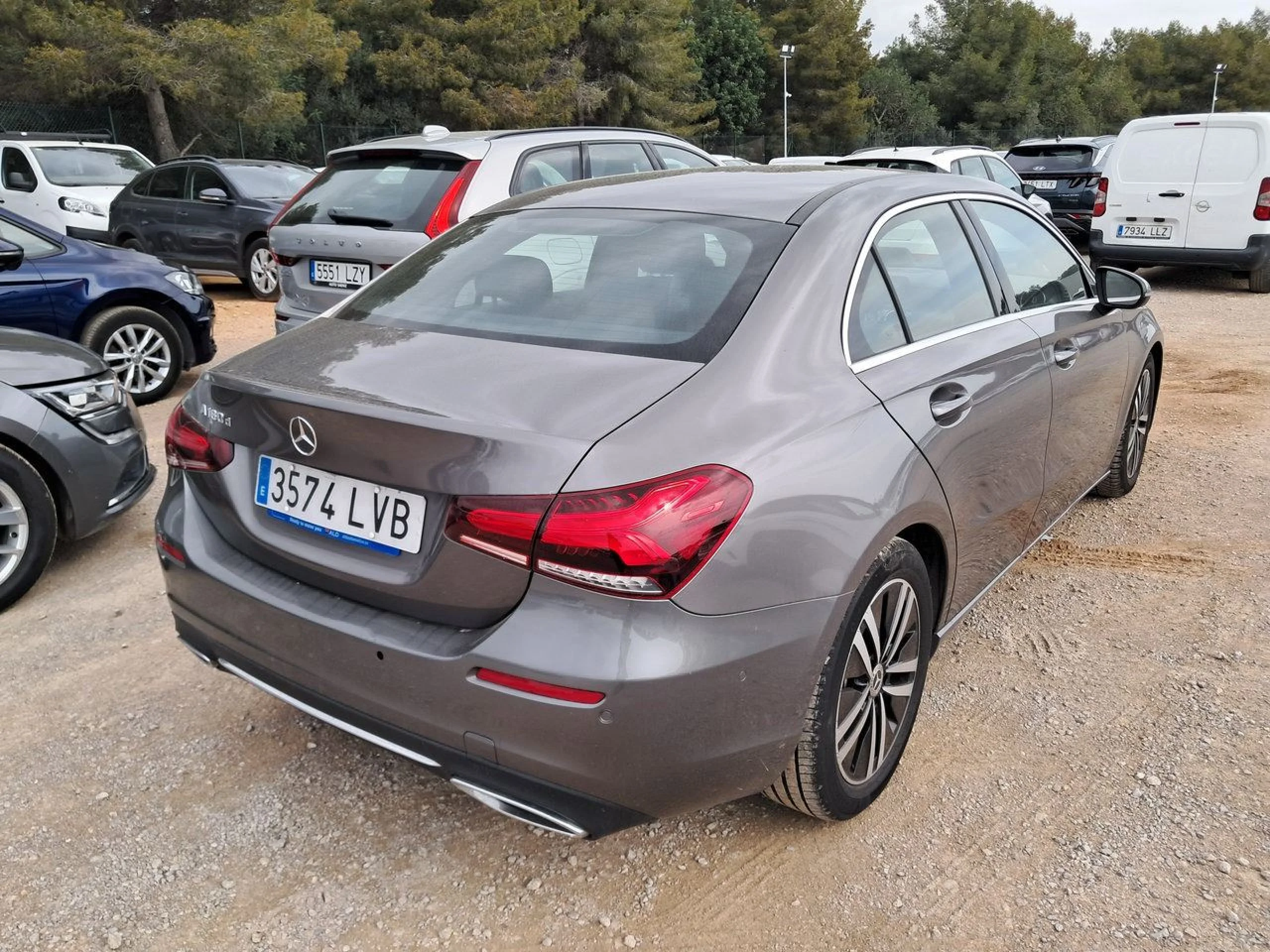 Mercedes-Benz A 180 MERCEDES A-CLASS Sedán A 180 d - Foto 4