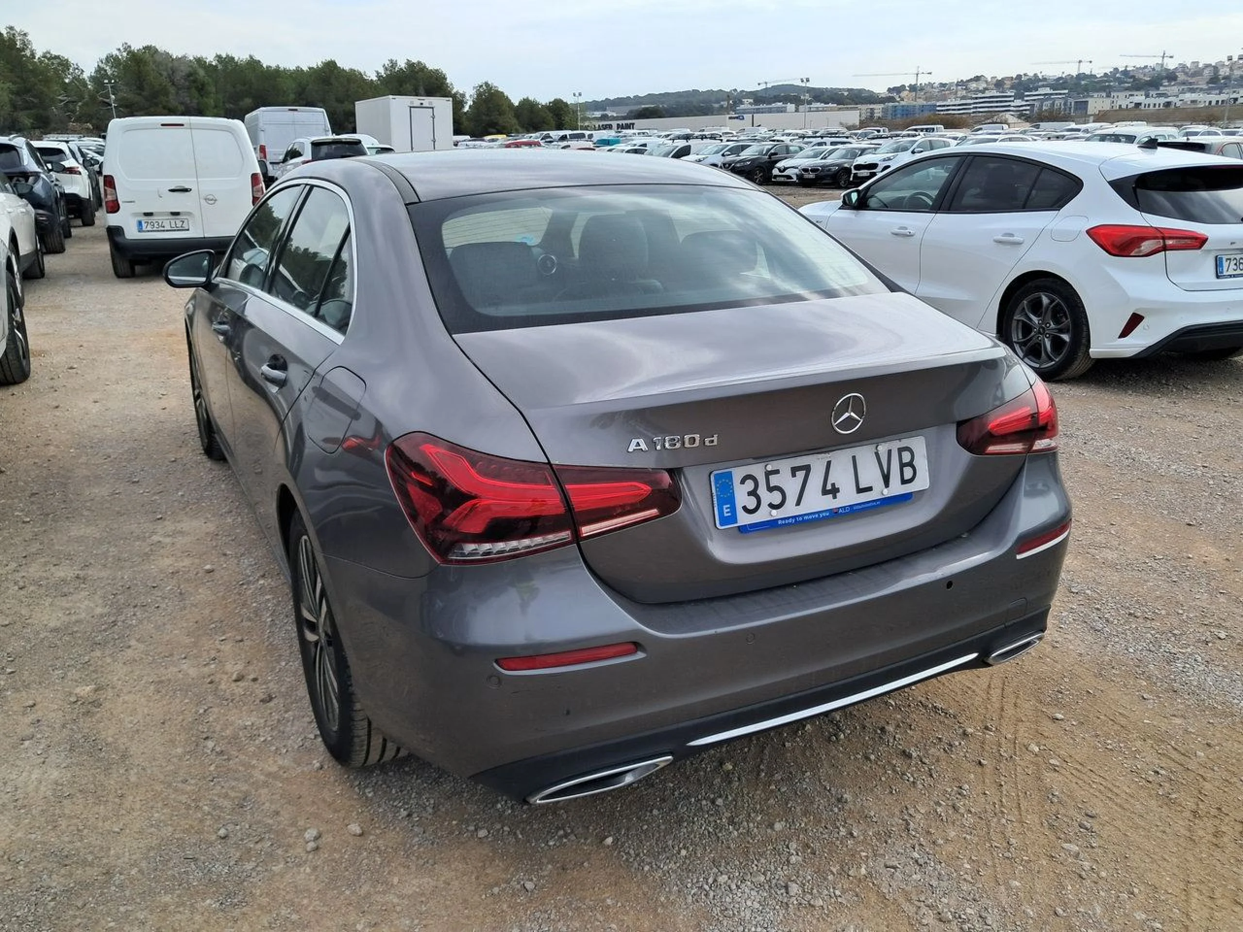 Mercedes-Benz A 180 MERCEDES A-CLASS Sedán A 180 d - Foto 6