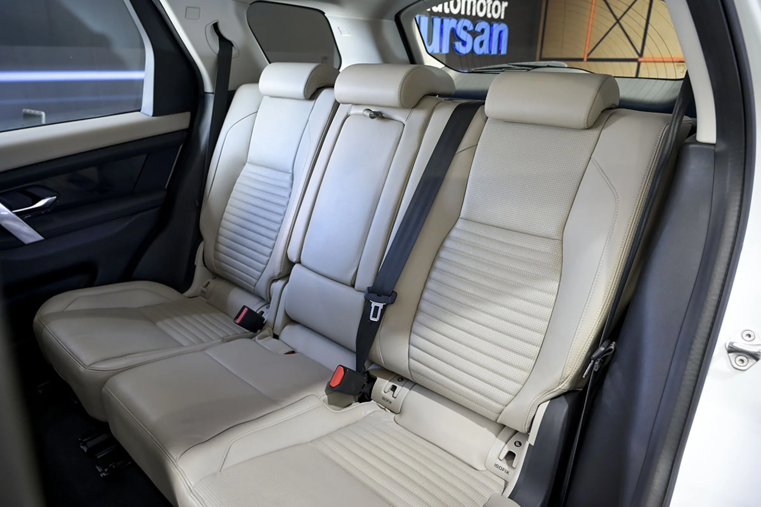 Land Rover Discovery Sport 2.0D TD4 163 PS AWD Auto MHEV SE - Foto 16