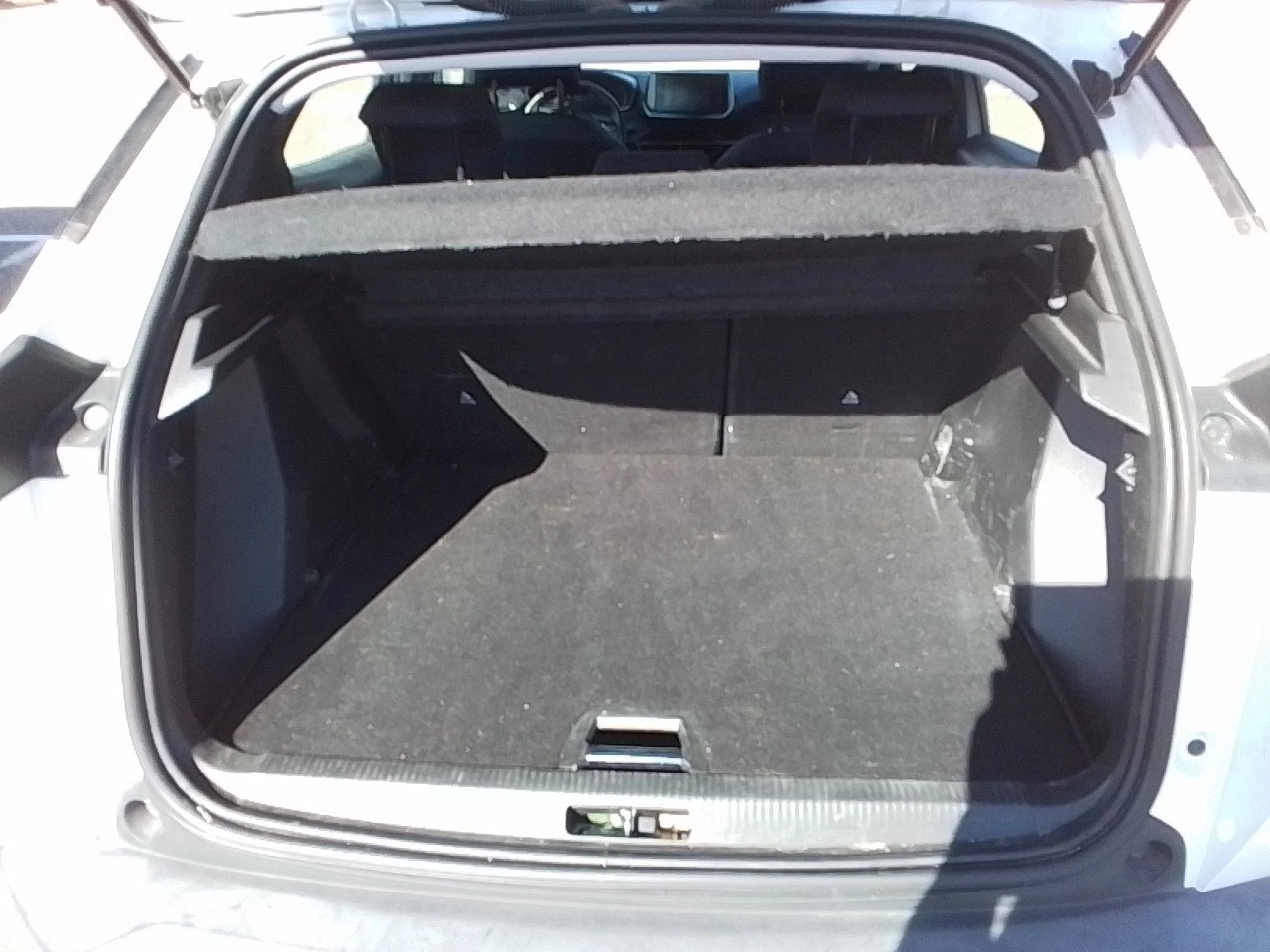 Peugeot 2008 Active Pack BlueHDI 81kW (110CV) - Foto 8