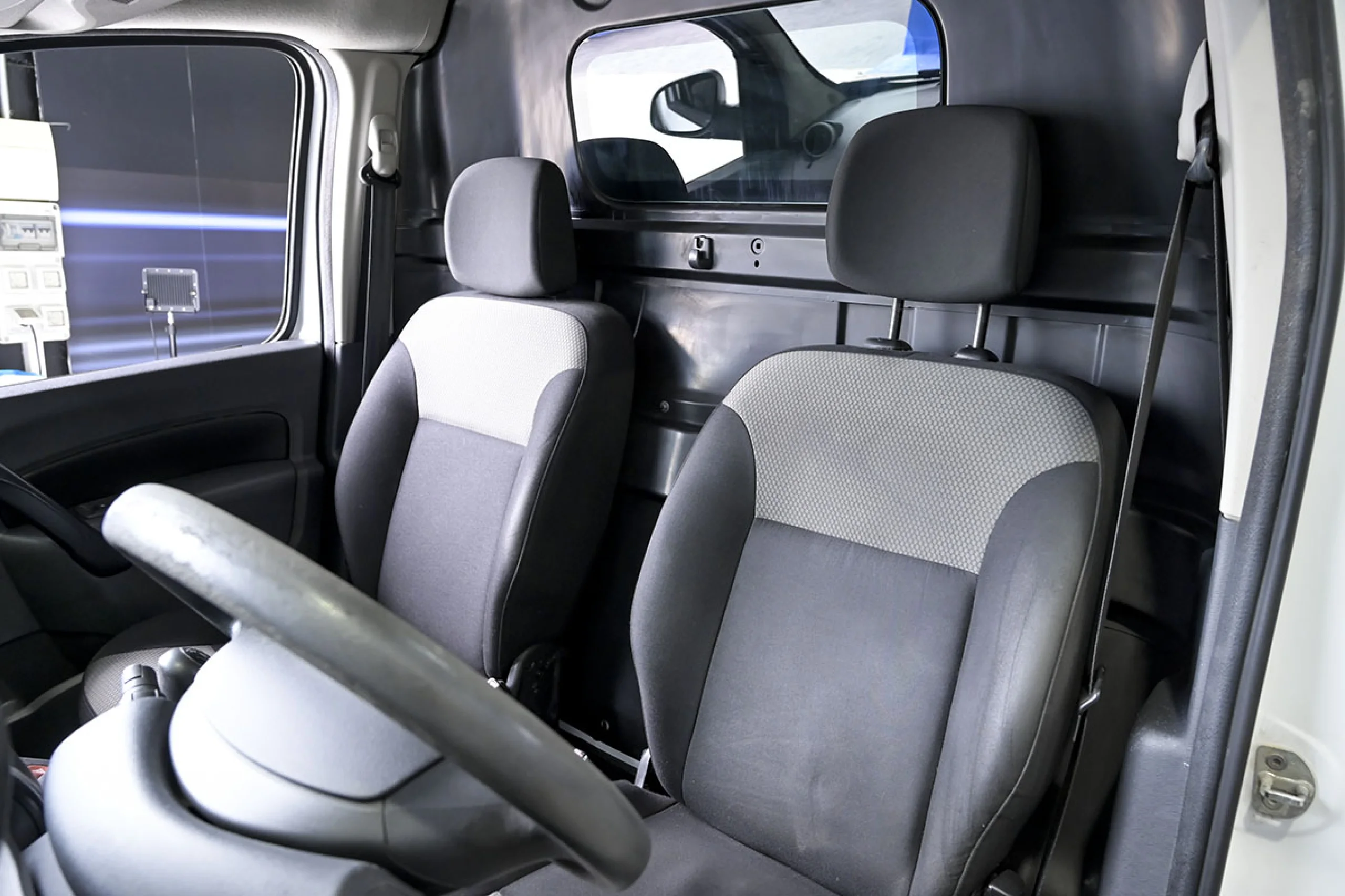 Renault Kangoo Furgón Compact dCi 55 kW 75 CV - Foto 9