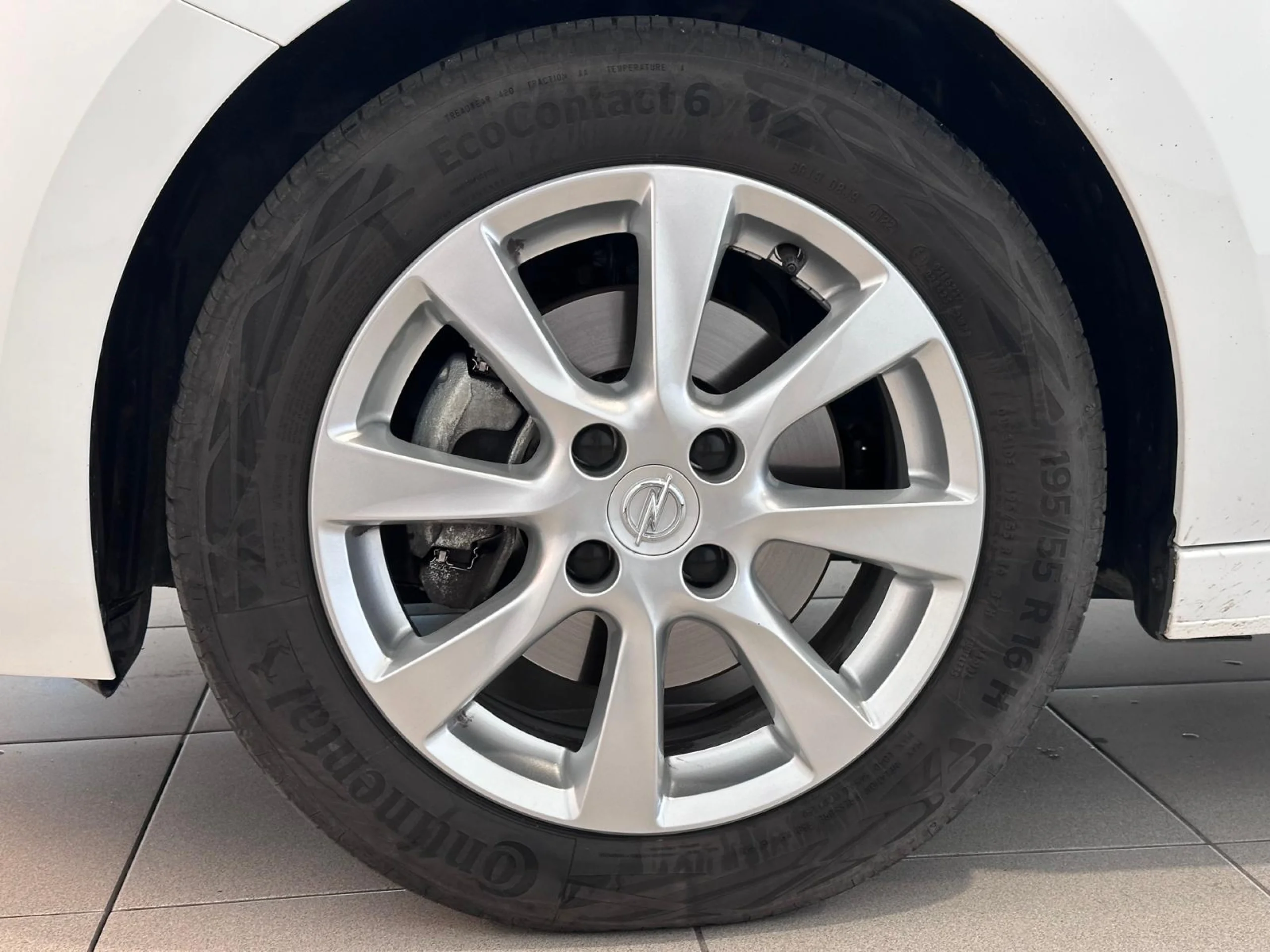 Opel Corsa 1.2T XHL S/S Edition 100 - Foto 10