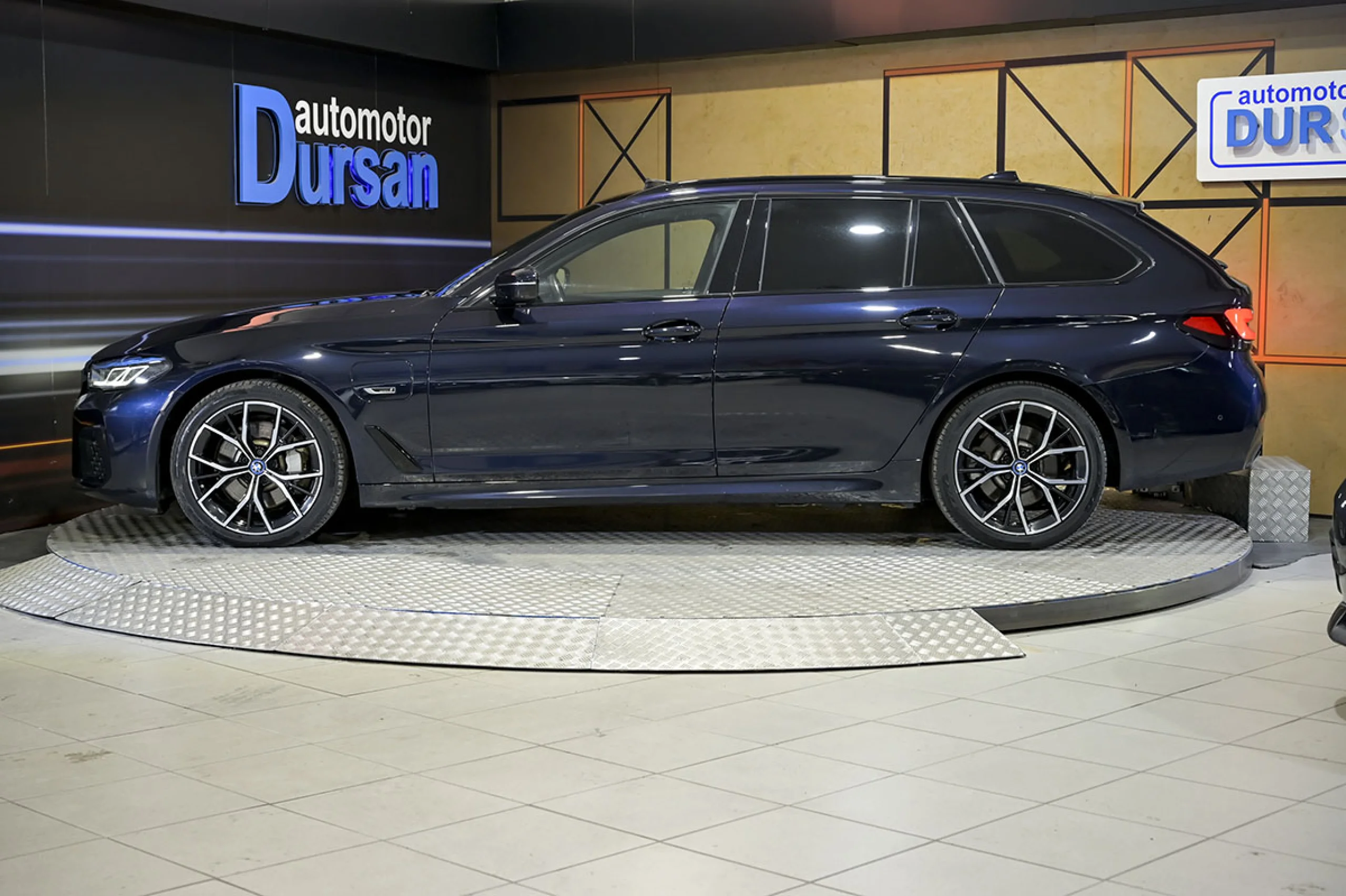 BMW 530 Serie 5 530e xDrive Touring - Foto 18