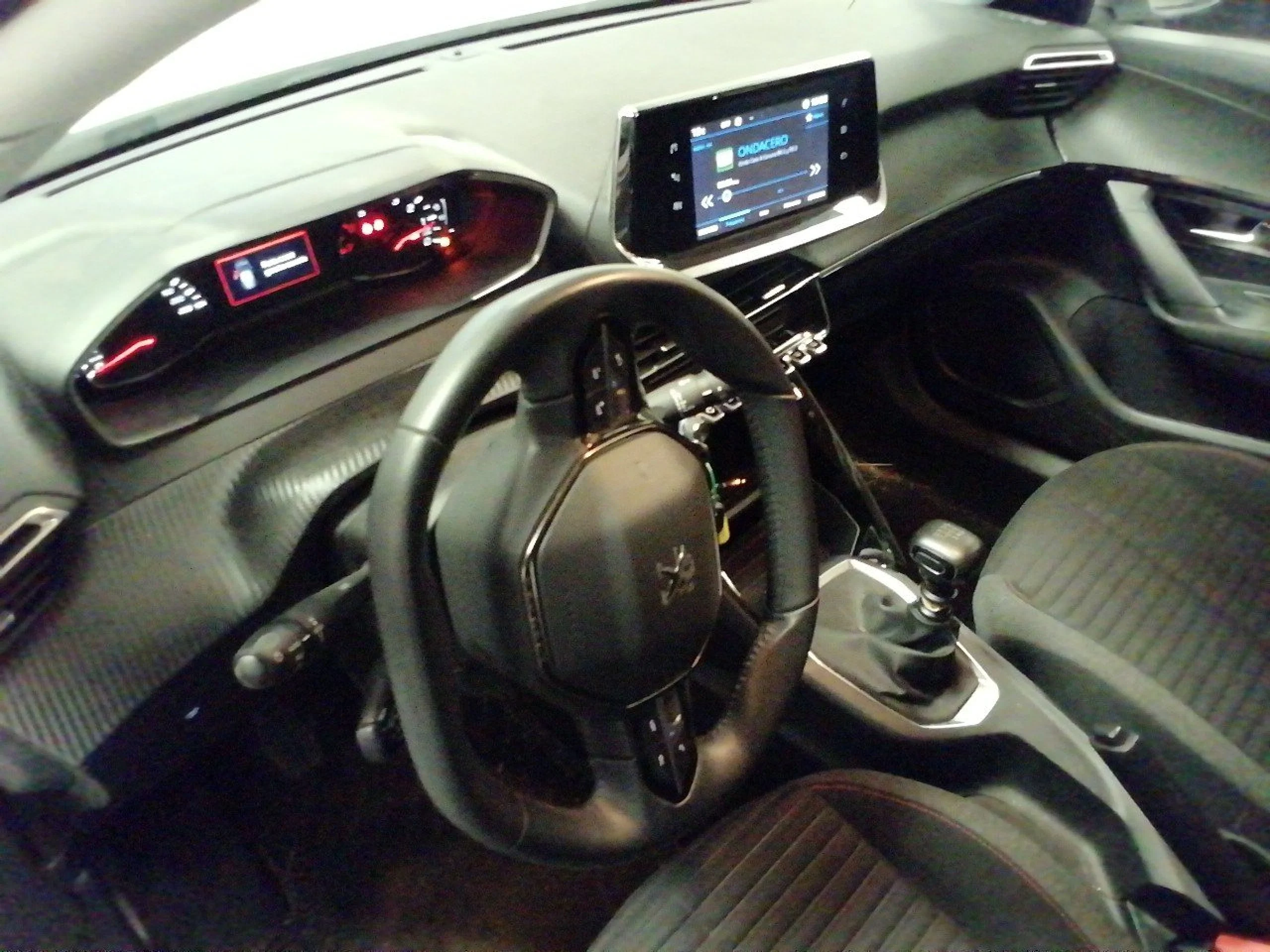 Peugeot 2008 Active Pack BlueHDI 81kW (110CV) - Foto 7