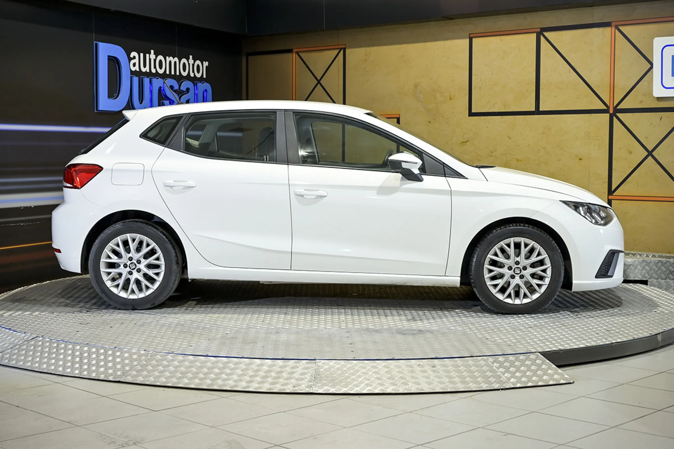 Seat Ibiza 1.6 TDI 70kW 95CV Reference - Foto 20