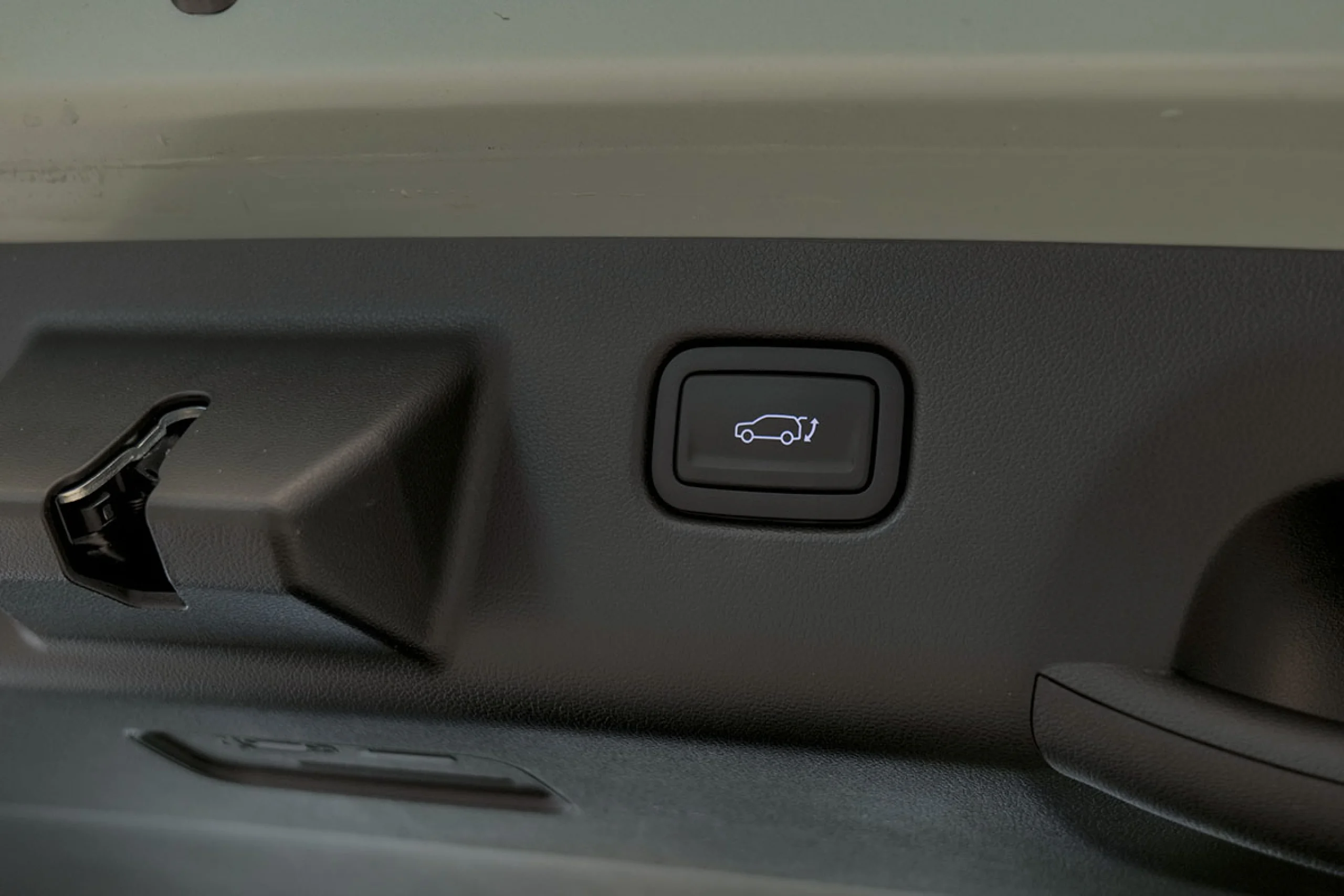 Hyundai Kona 1.6 GDI HEV Tecno DCT - Foto 32