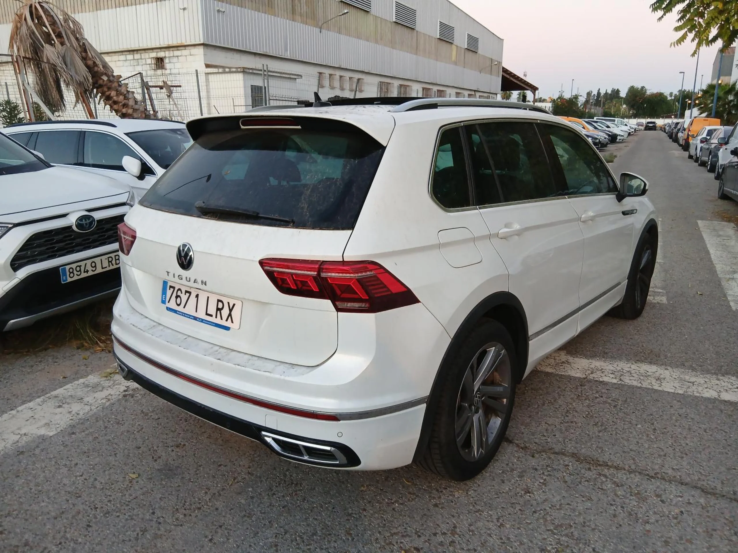 Volkswagen Tiguan R-Line 2.0 TDI 110kW (150CV) DSG - Foto 3