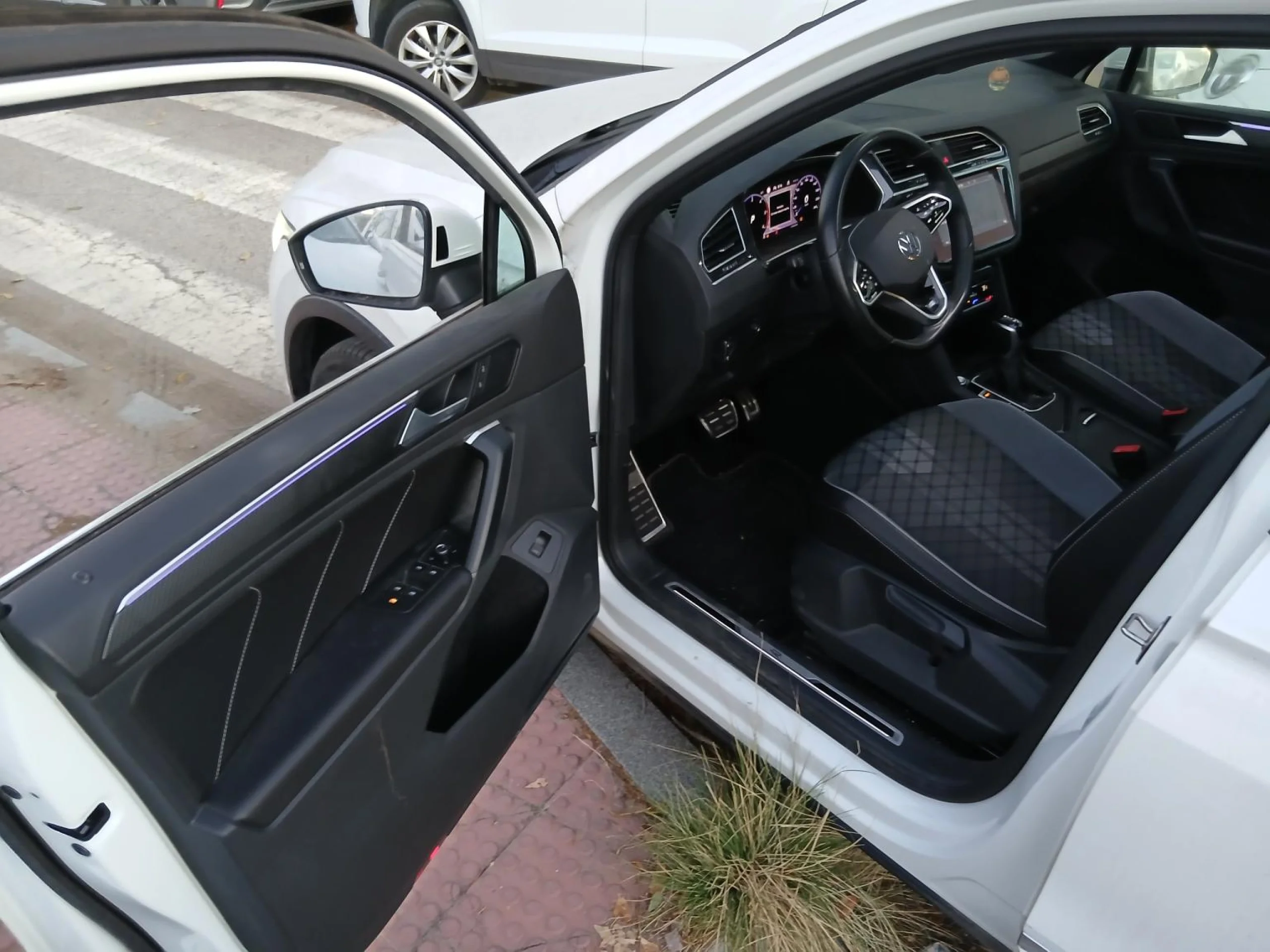 Volkswagen Tiguan R-Line 2.0 TDI 110kW (150CV) DSG - Foto 5