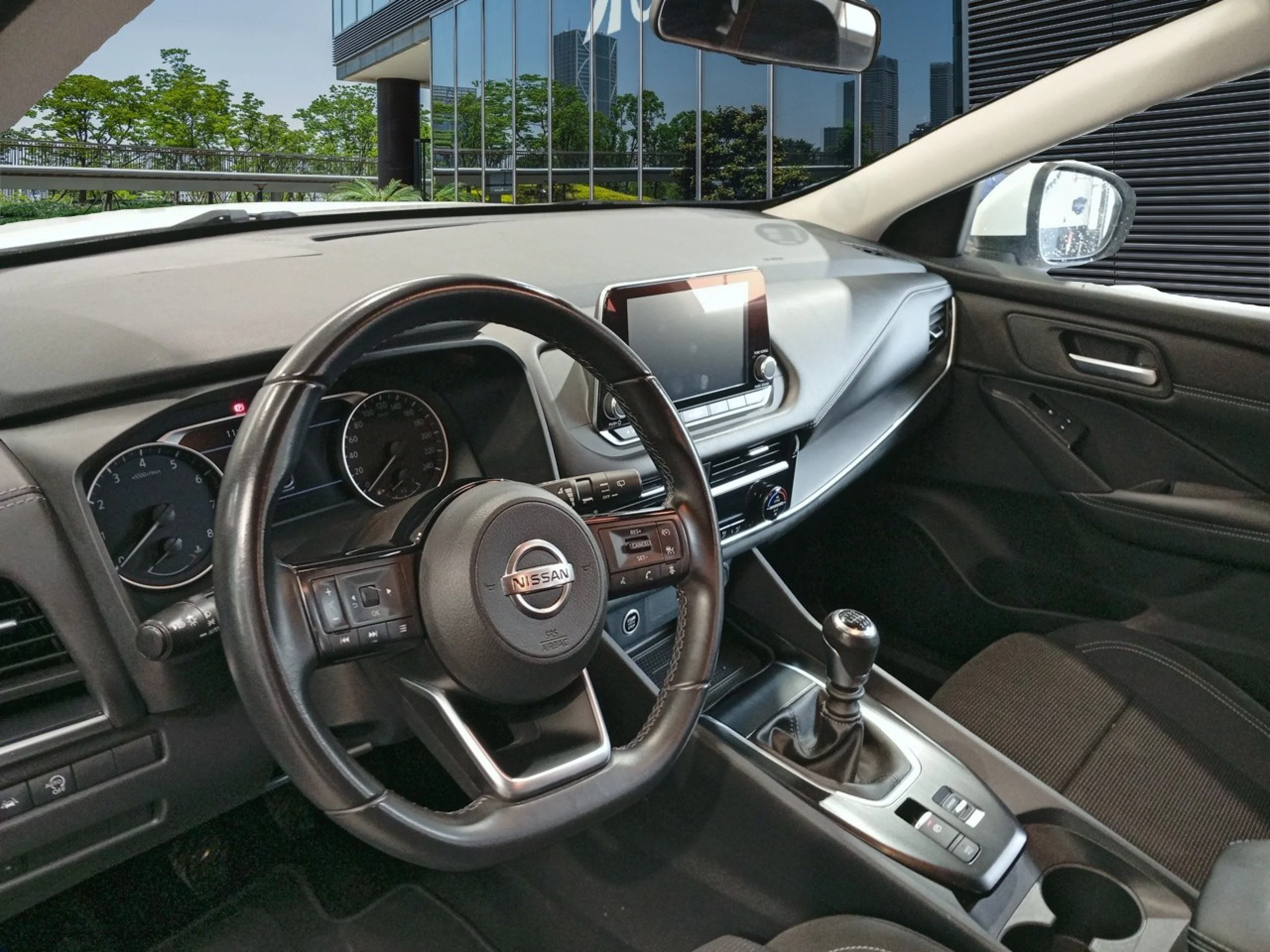 Nissan Qashqai DIG-T 103kW (140CV) mHEV 4x2 Acenta - Foto 7