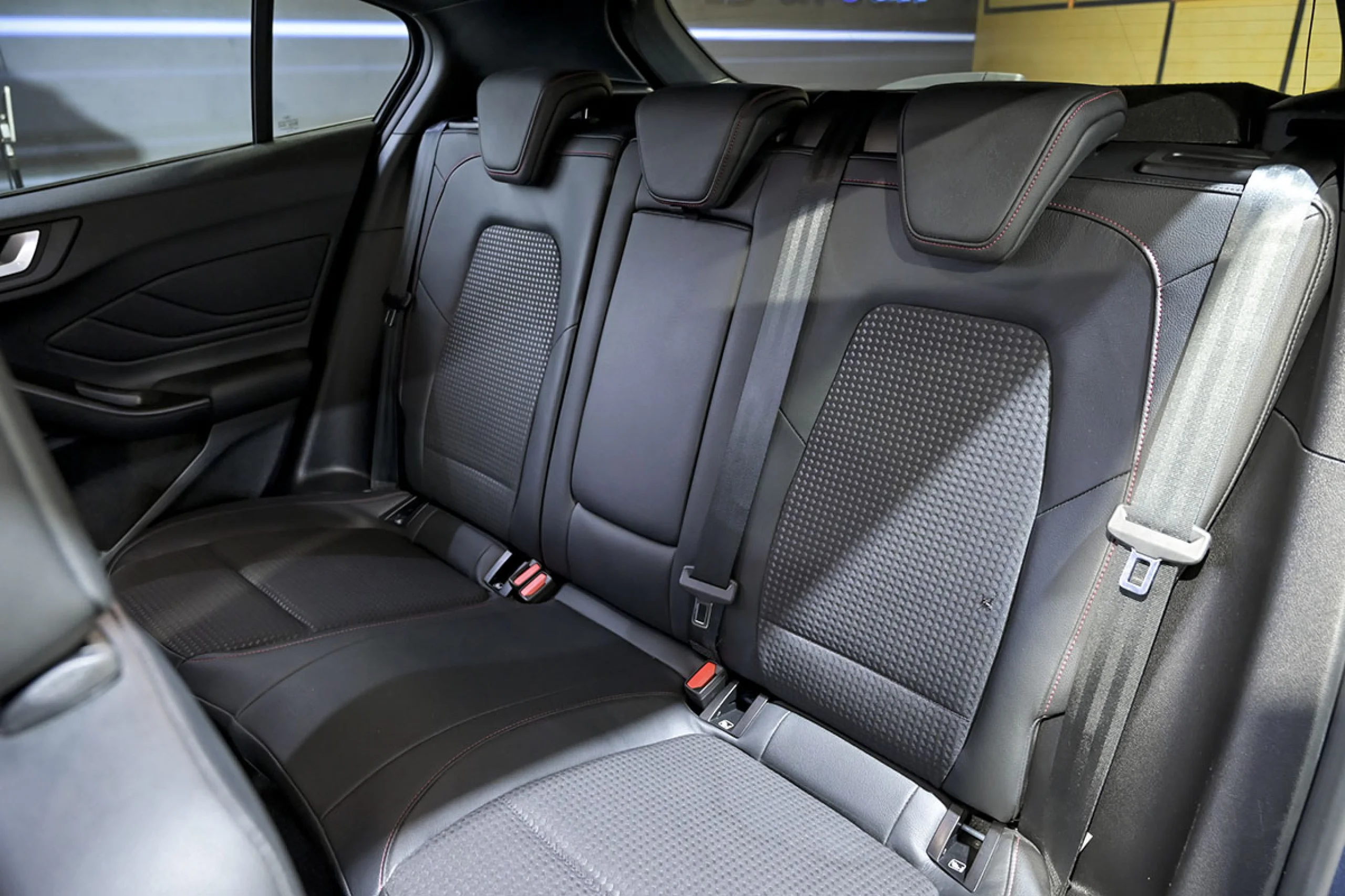 Ford Focus 2.0 Ecoblue 110kW STLine - Foto 17