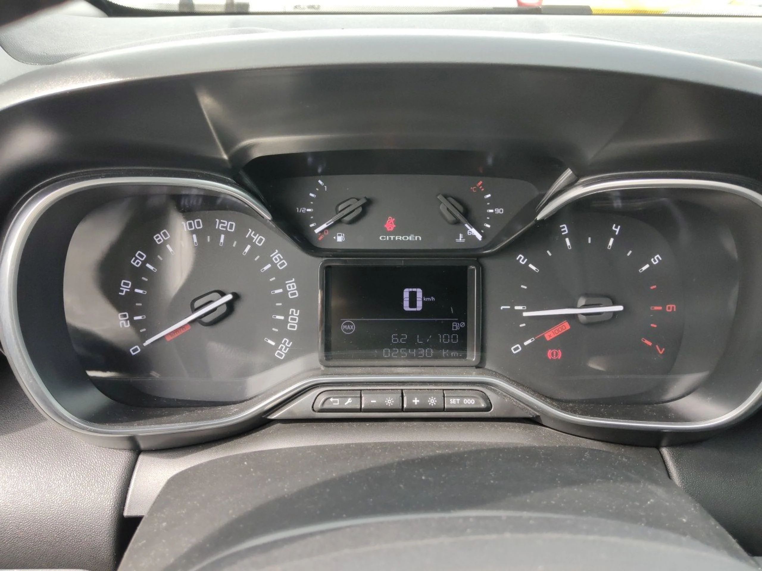 Citroen C3 Aircross BlueHDi 81kW (110CV) Plus - Foto 8