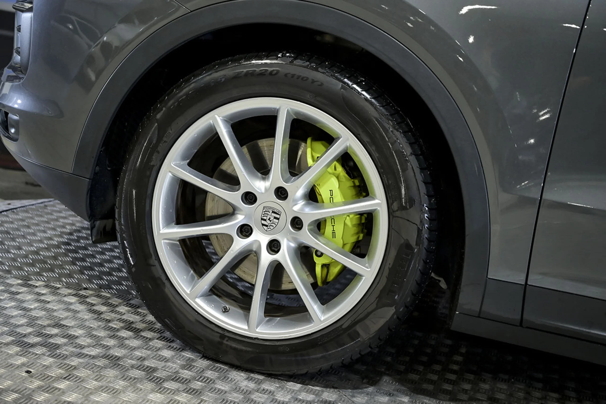 Porsche Cayenne EHybrid - Foto 13