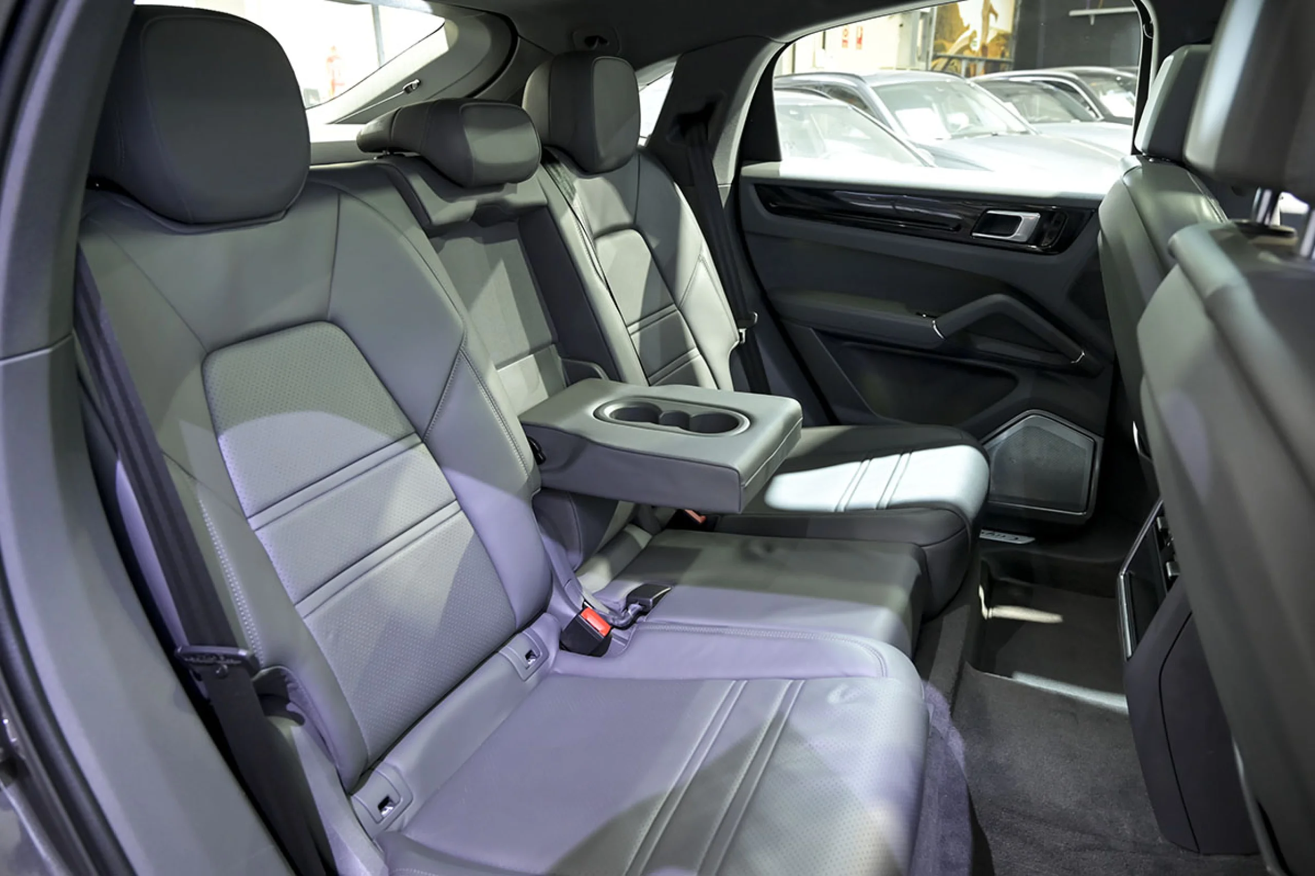 Porsche Cayenne EHybrid - Foto 17