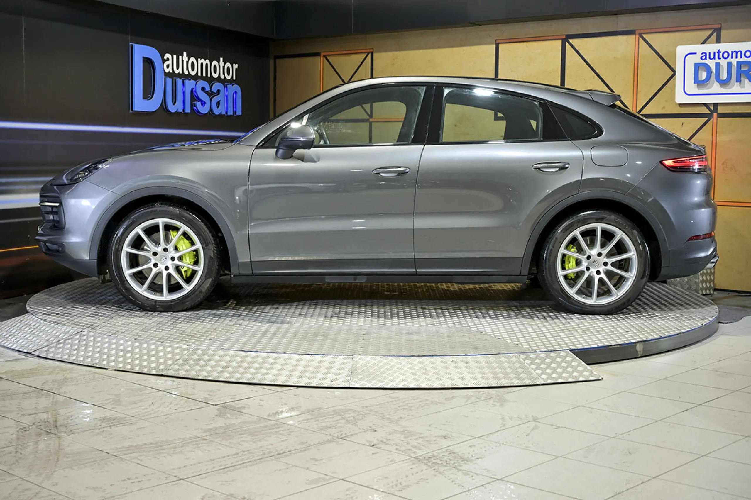Porsche Cayenne EHybrid - Foto 18