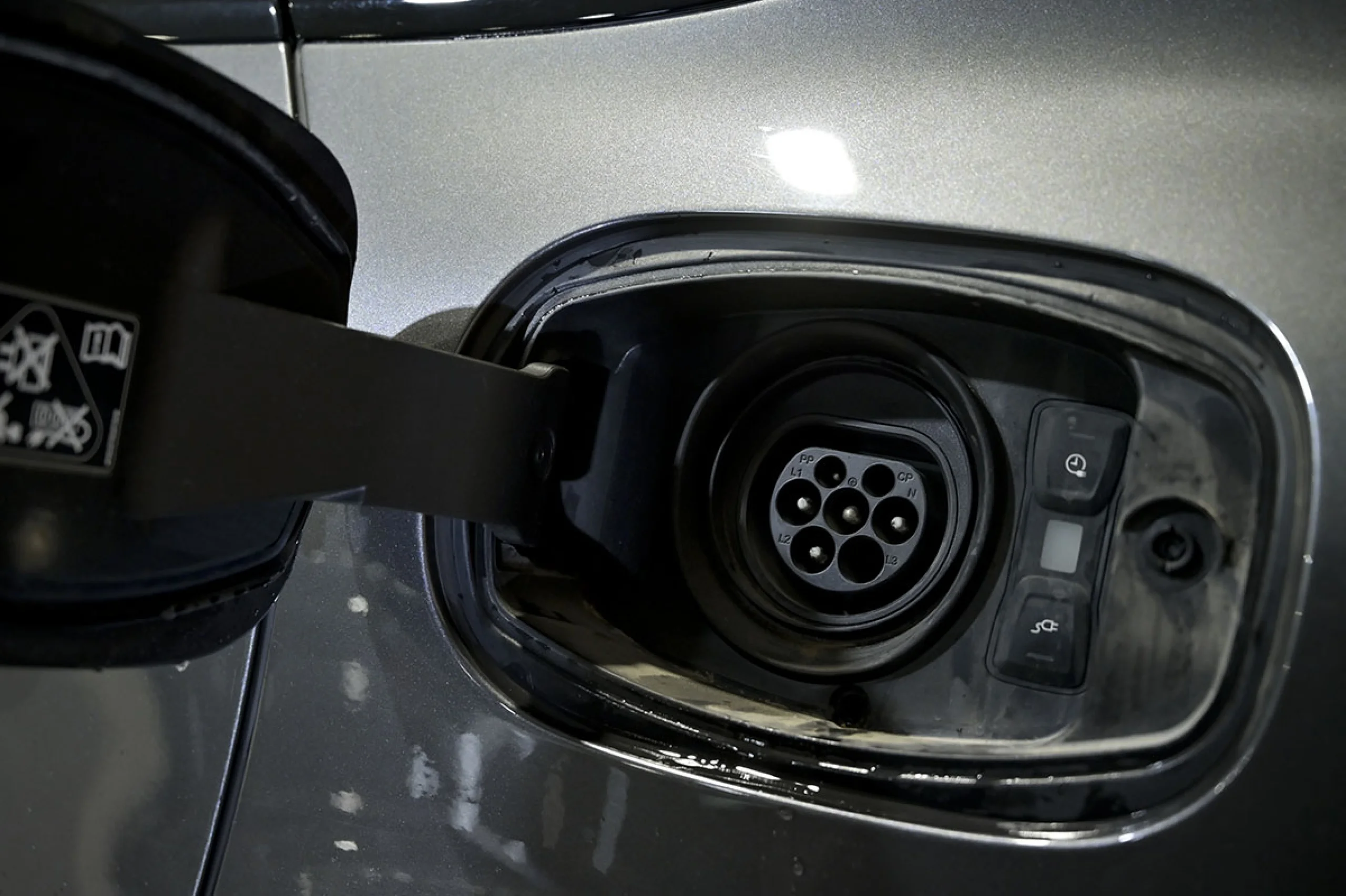 Porsche Cayenne EHybrid - Foto 21