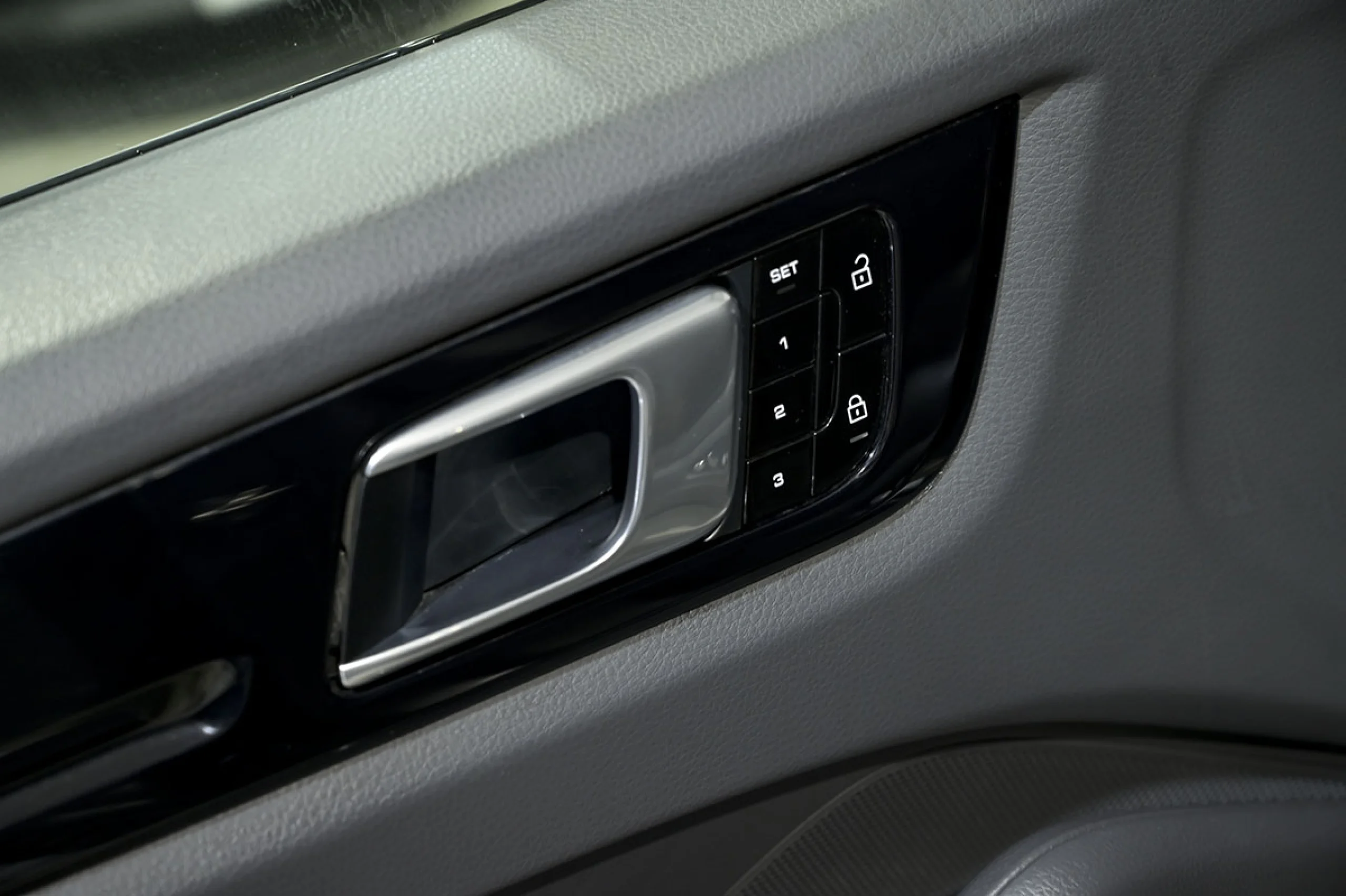 Porsche Cayenne EHybrid - Foto 23