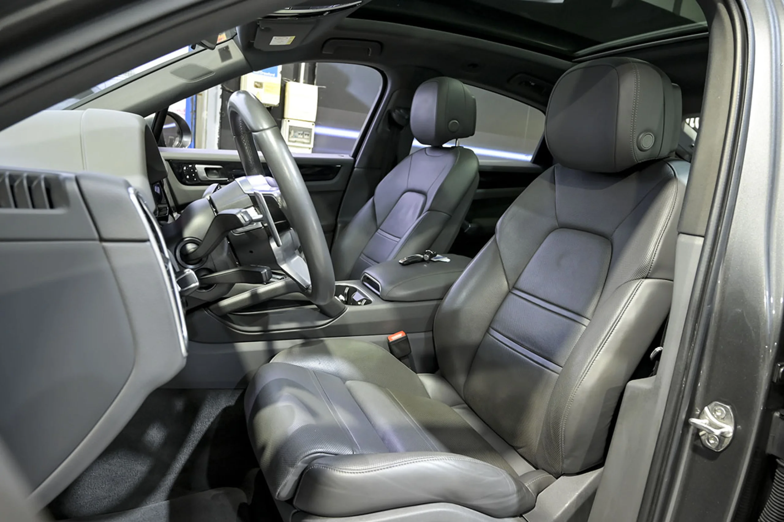 Porsche Cayenne EHybrid - Foto 24