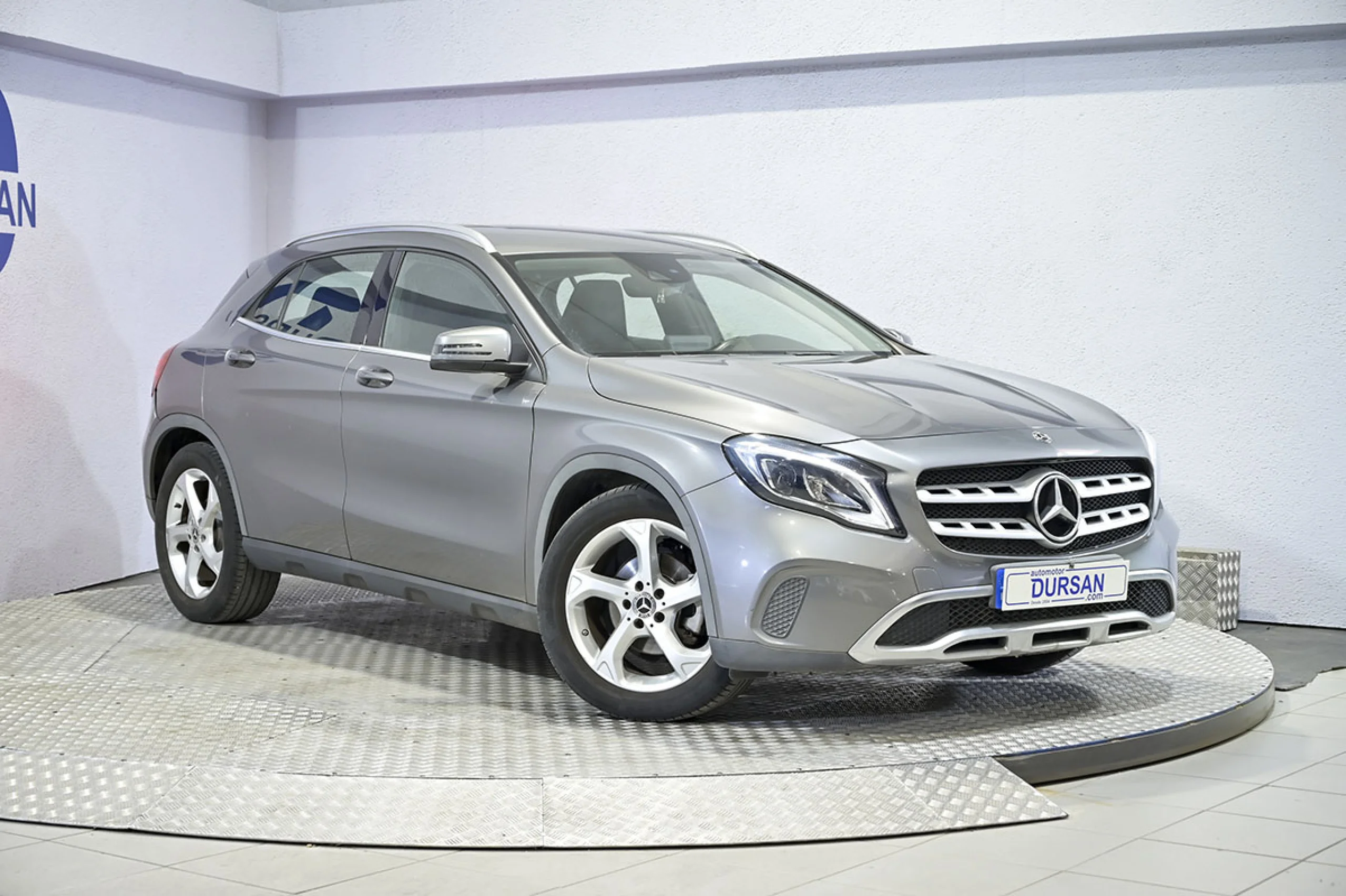 Mercedes-Benz GLA 180 Clase GLA GLA 180 - Foto 3