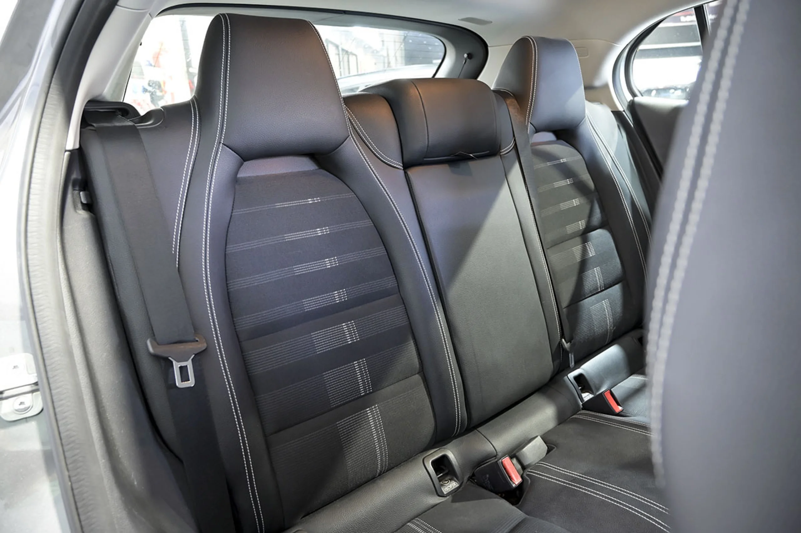 Mercedes-Benz GLA 180 Clase GLA GLA 180 - Foto 18