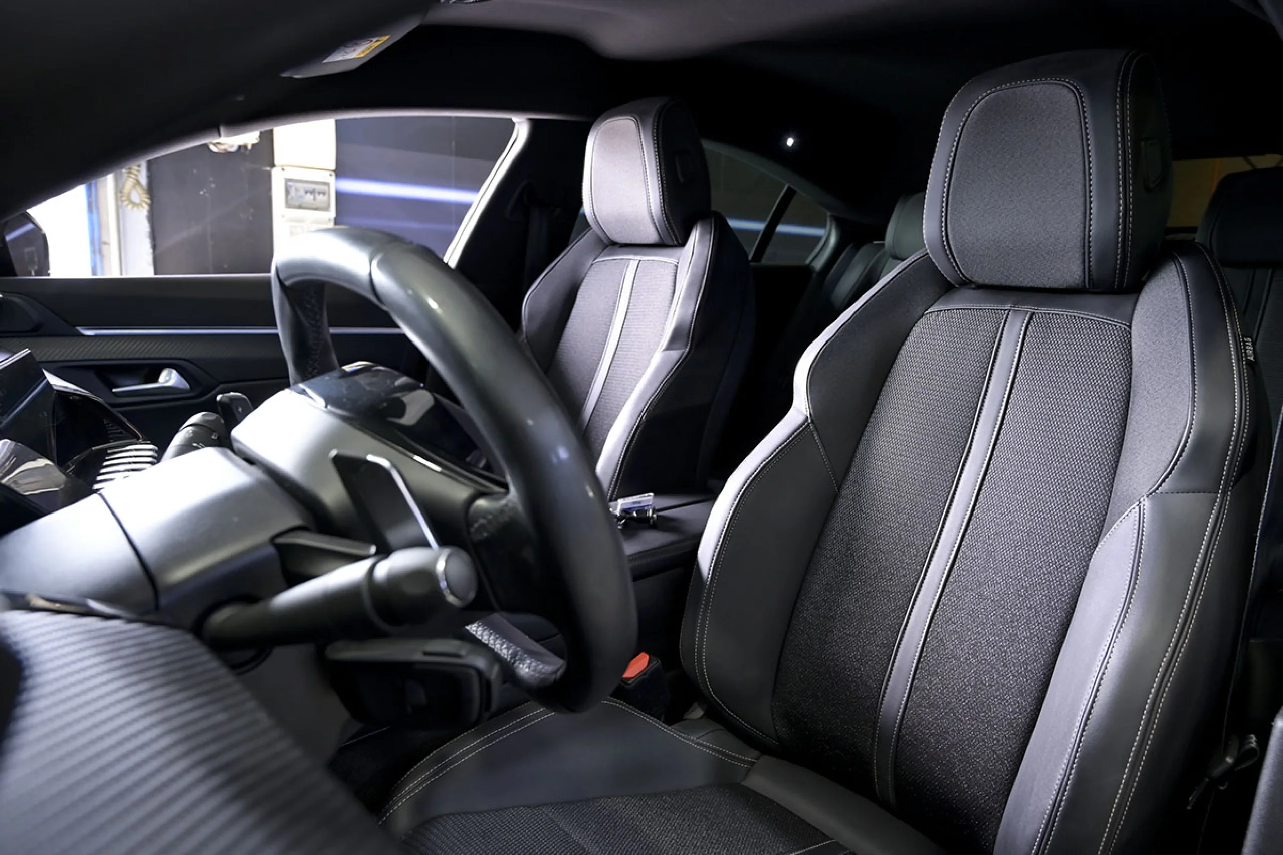 Peugeot 508 5P Allure Pack PureTech 130 SS EAT8 - Foto 8