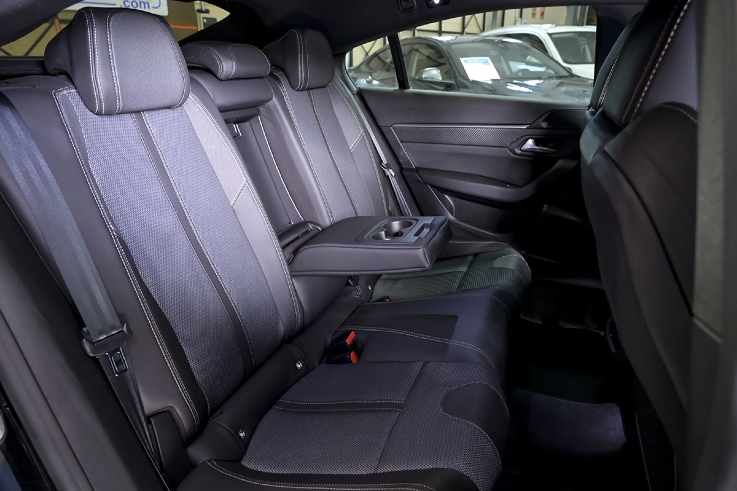 Peugeot 508 5P Allure Pack PureTech 130 SS EAT8 - Foto 17