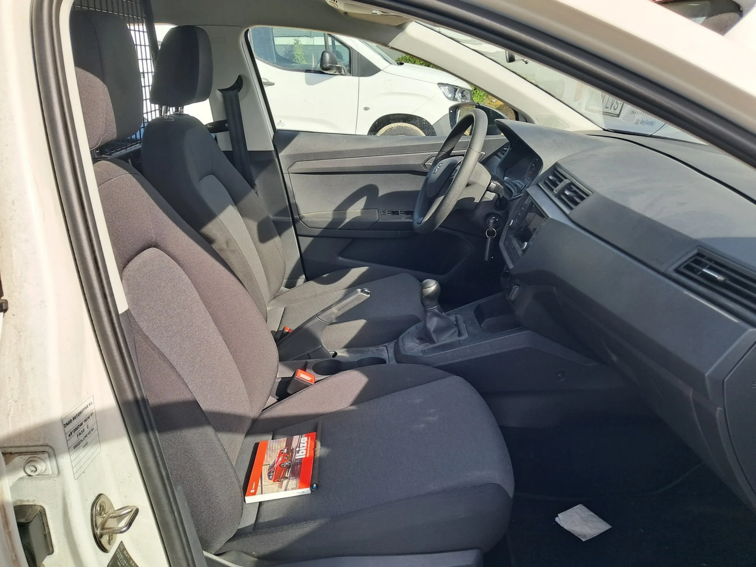 Seat Ibiza (O) 1.0 TGI 66kW (90CV) Reference Busine - Foto 8