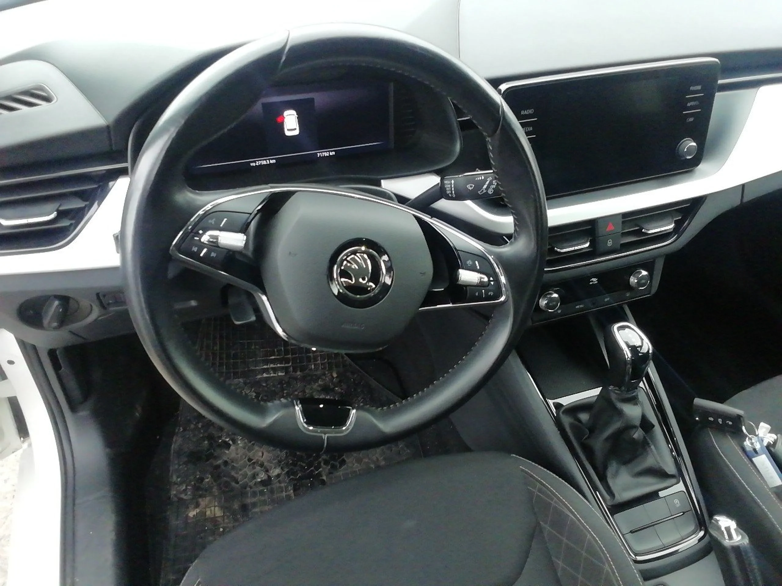 Skoda Kamiq 1.0 TSI 81kW (110CV) DSG Emotion - Foto 7